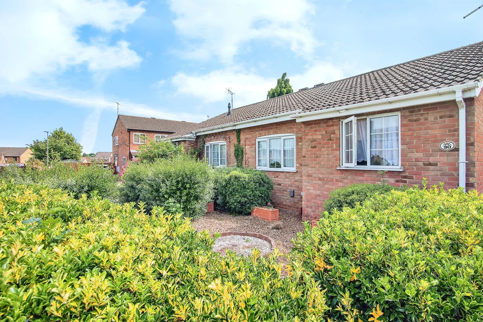 1 bed Semi-Detached Bungalow
