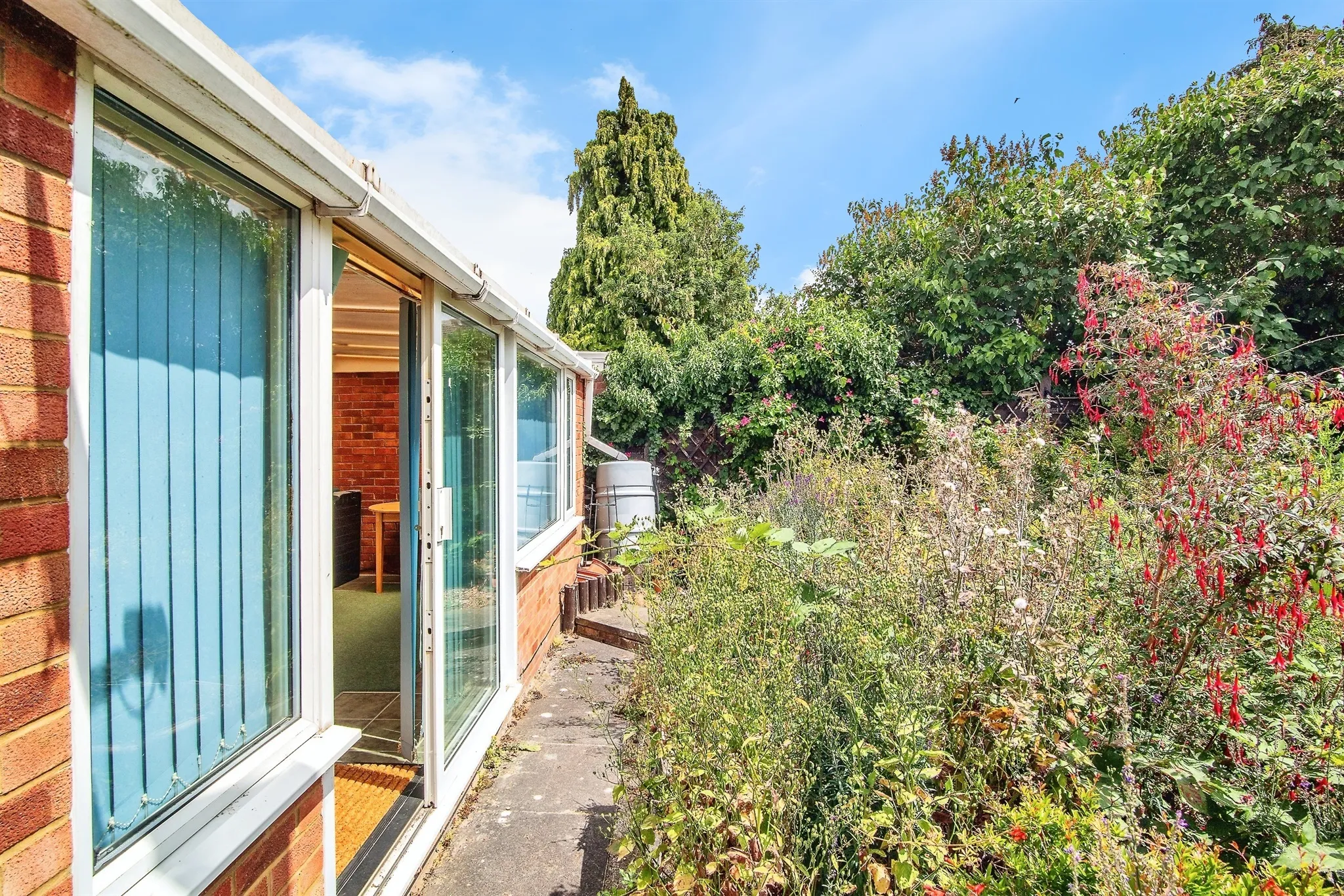 1 bed Semi-Detached Bungalow