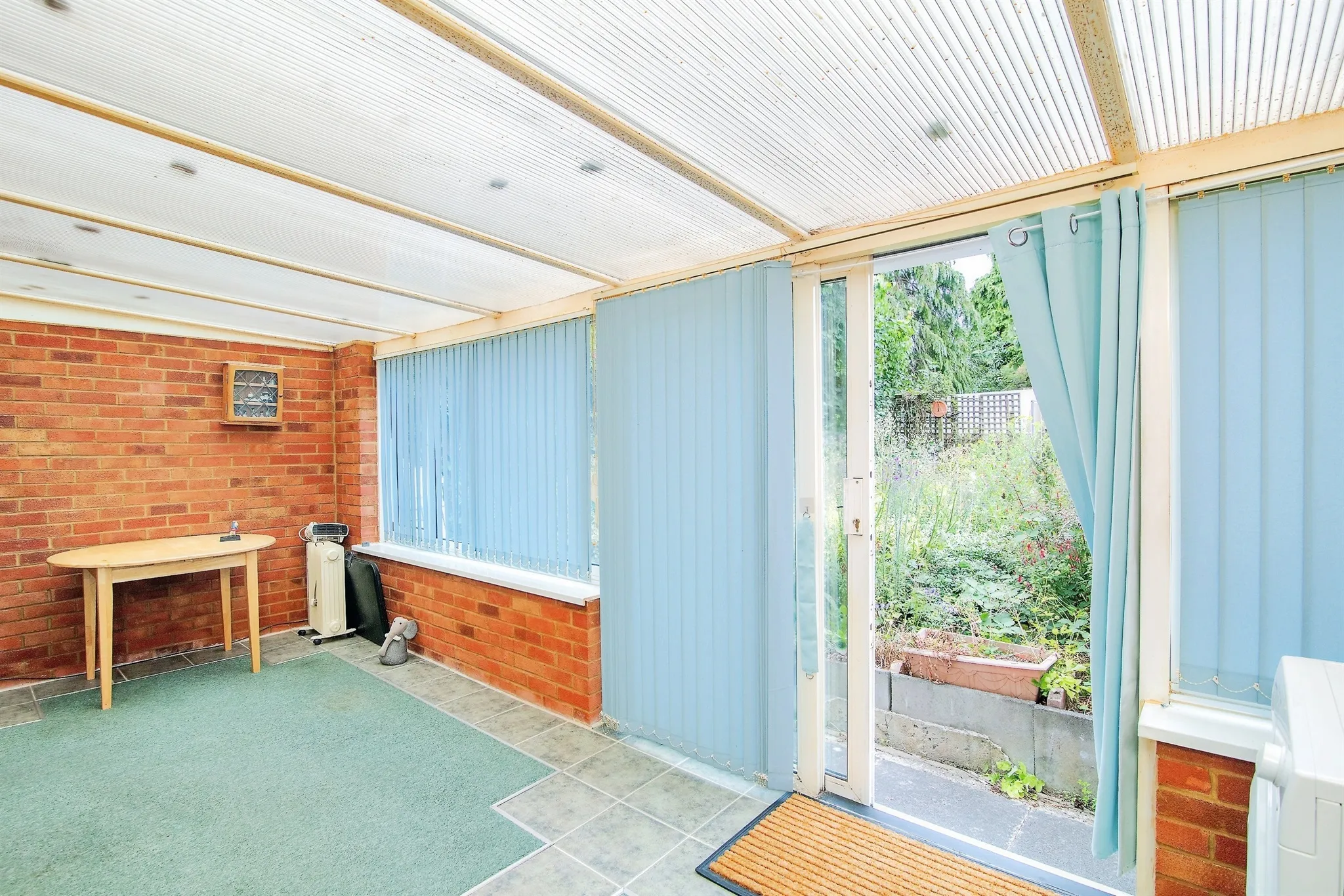 1 bed Semi-Detached Bungalow