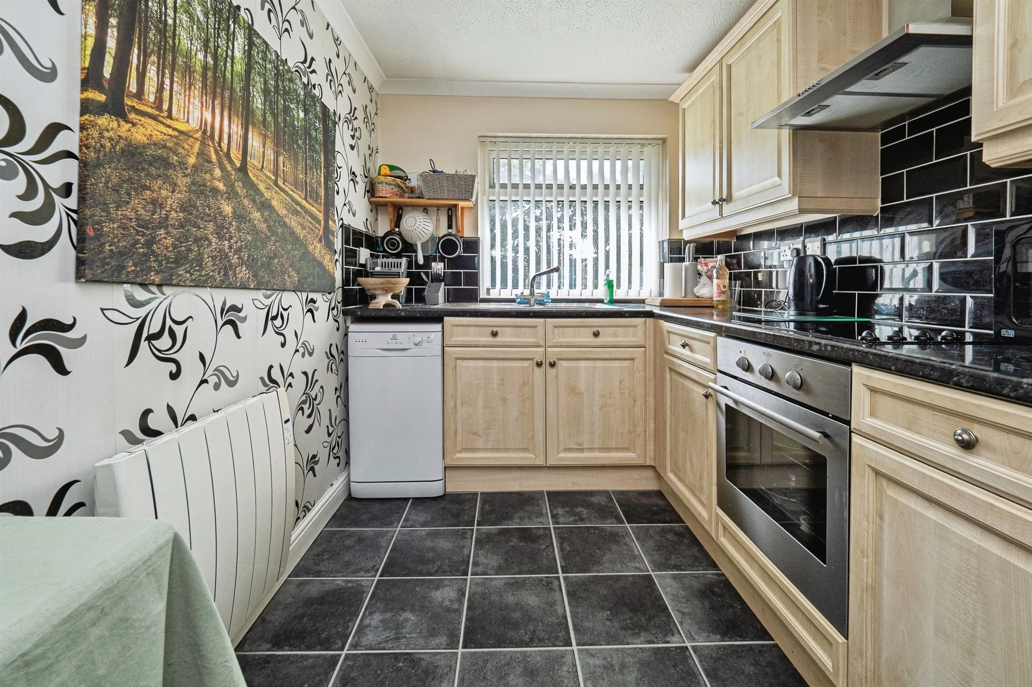 2 bed End of Terrace