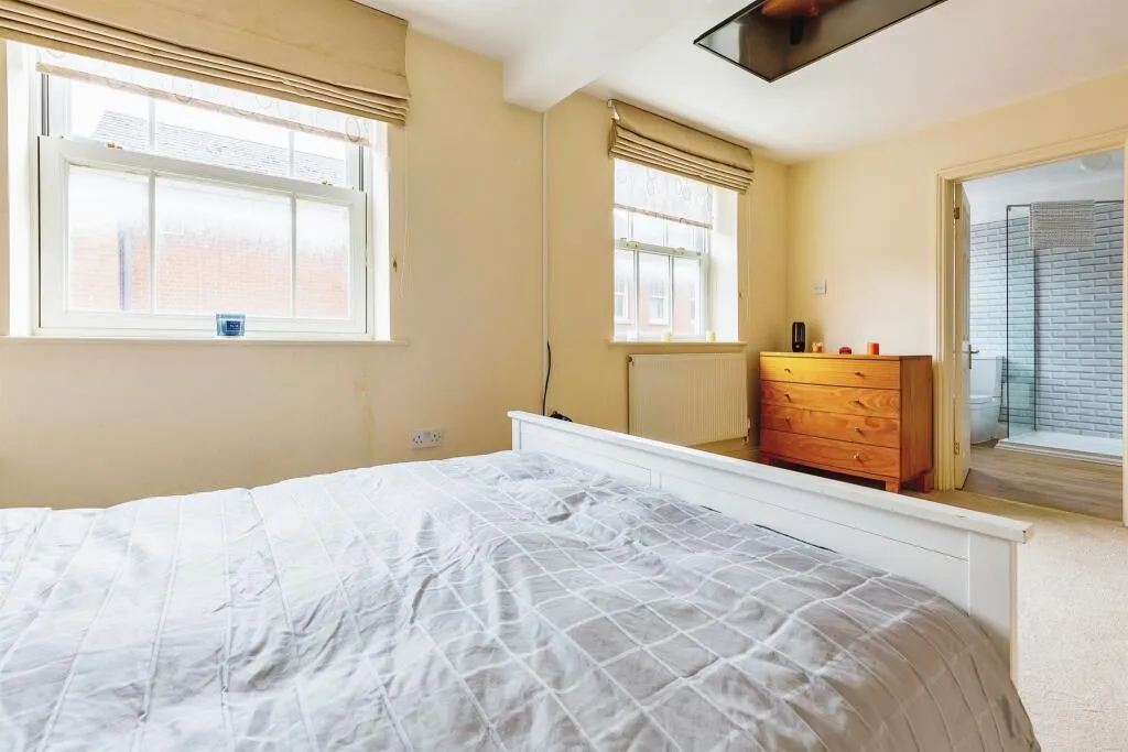 2 bed Apartment