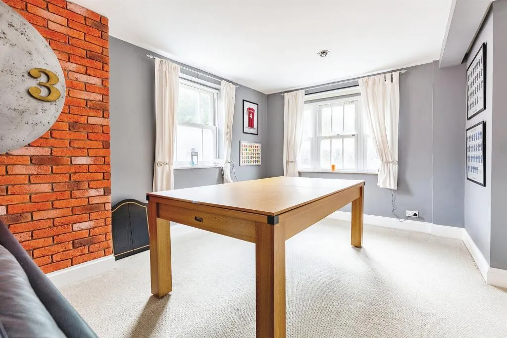 2 bed Apartment