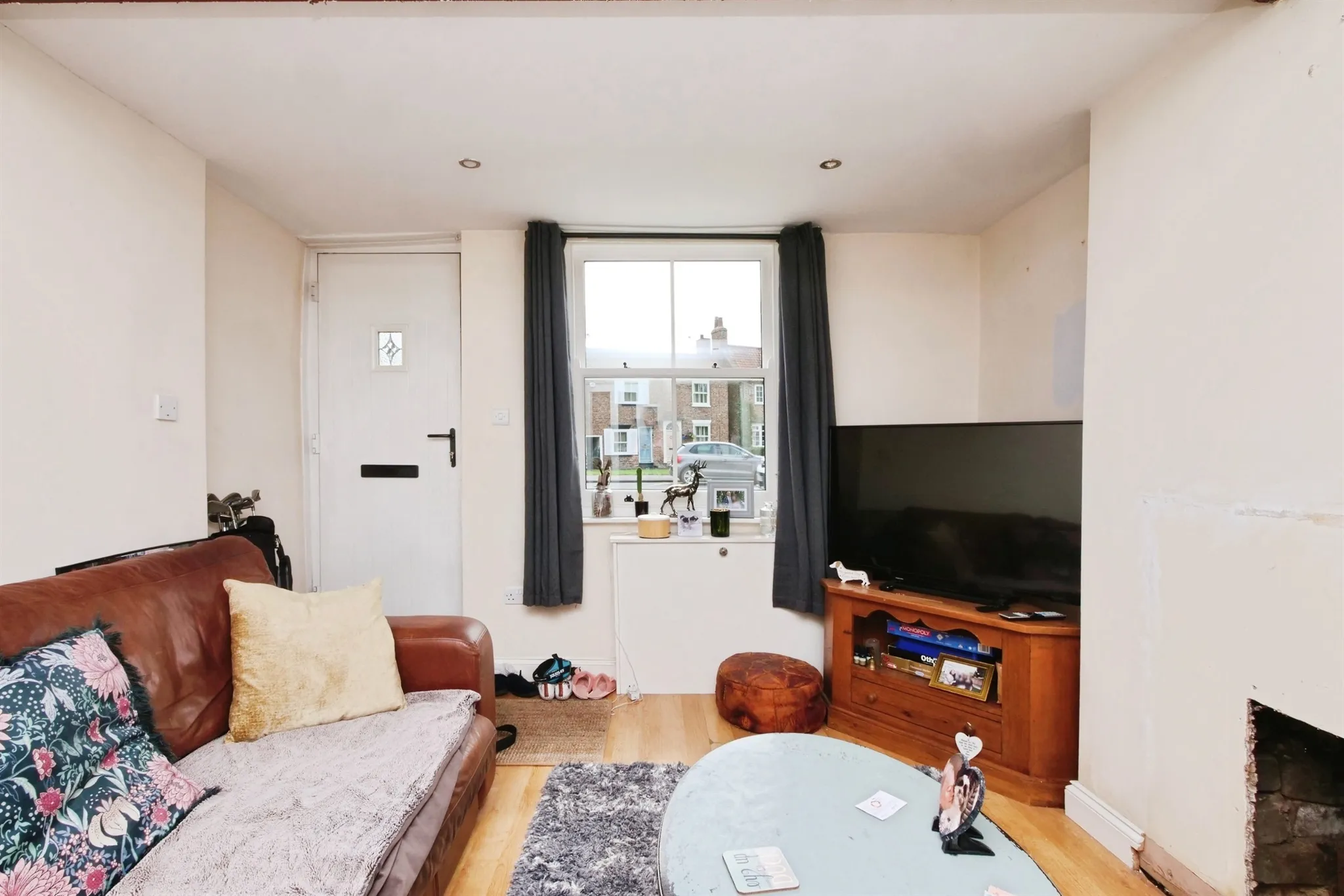 2 bed Character Property