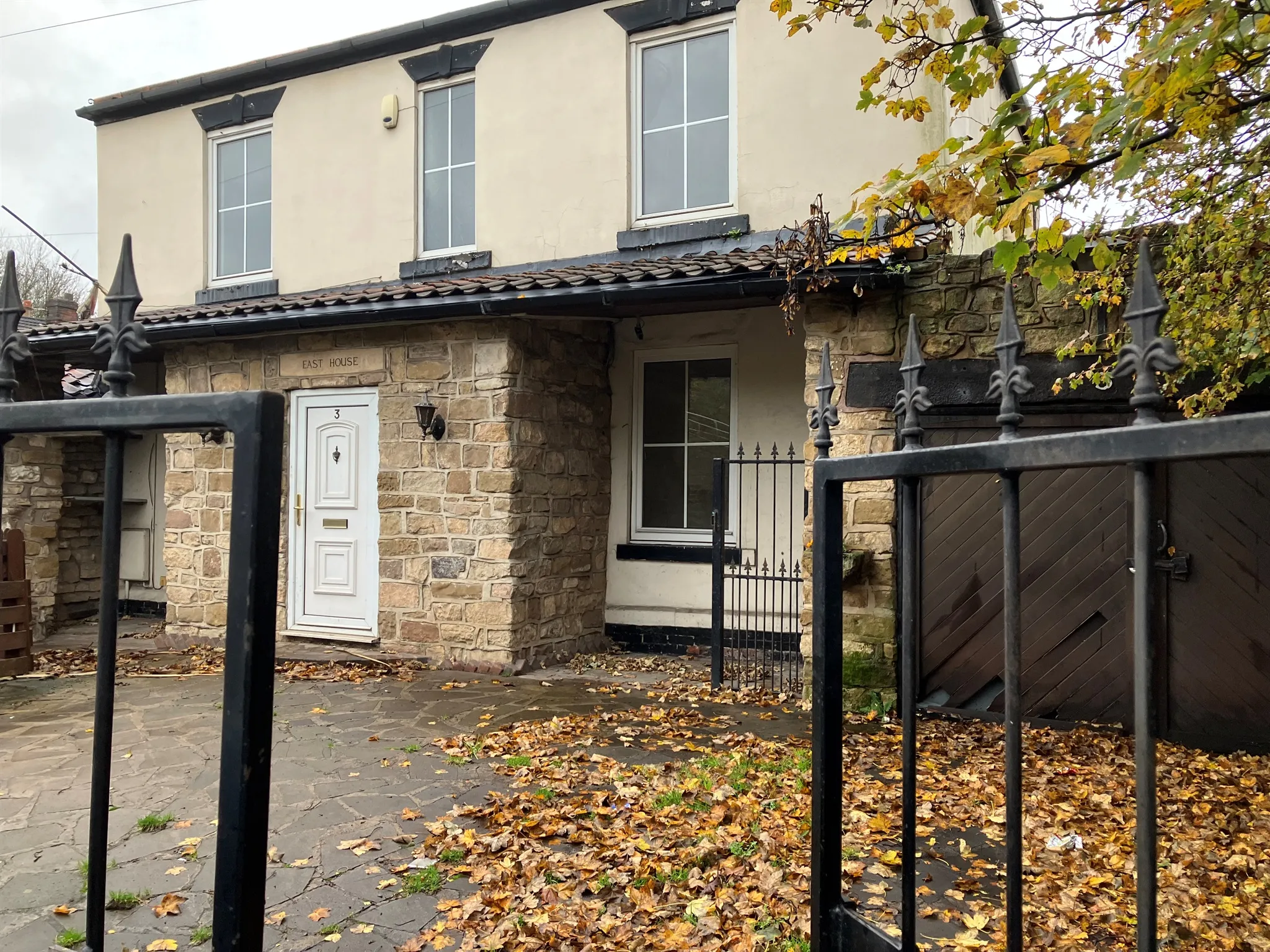 4 bed Detached