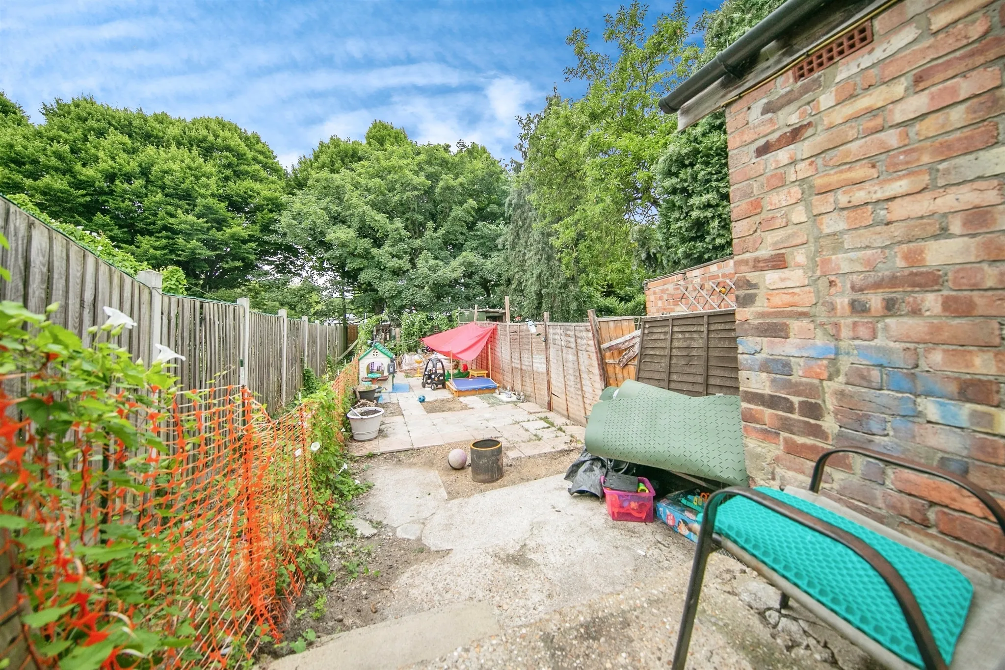 3 bed End of Terrace