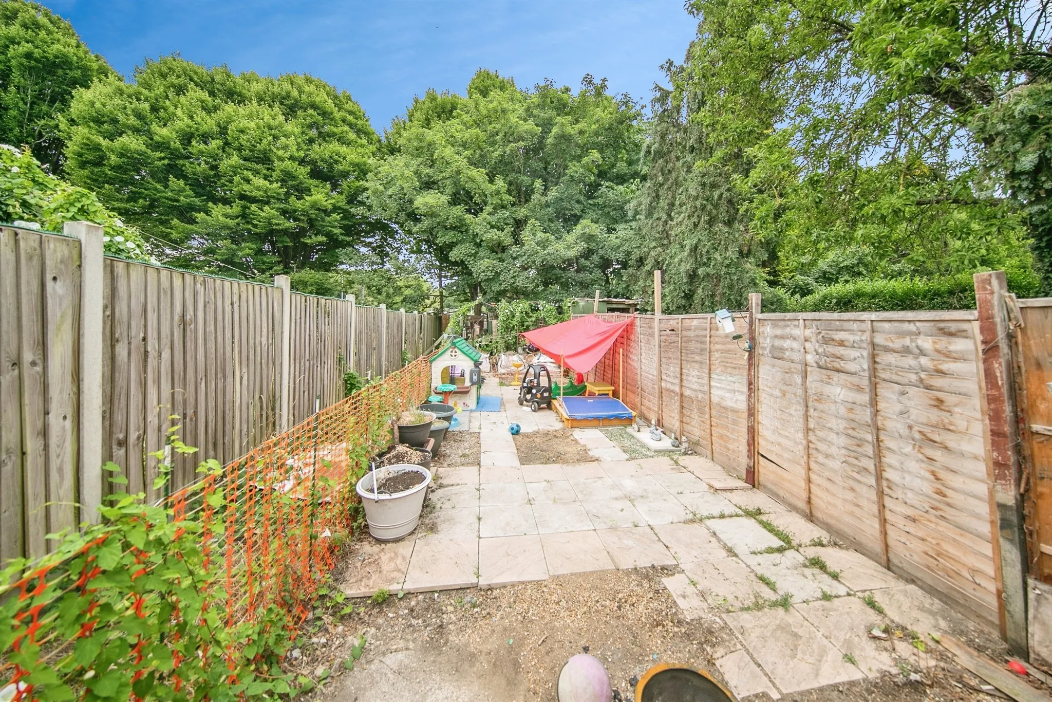 3 bed End of Terrace