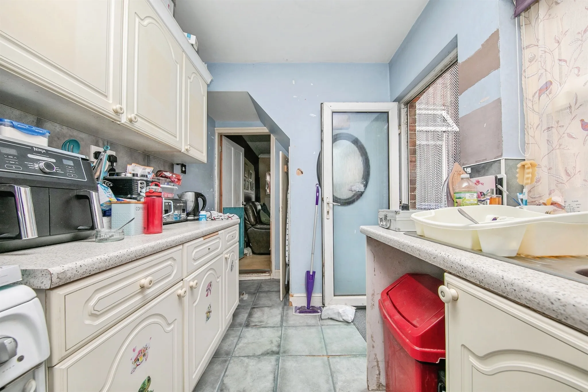 3 bed End of Terrace