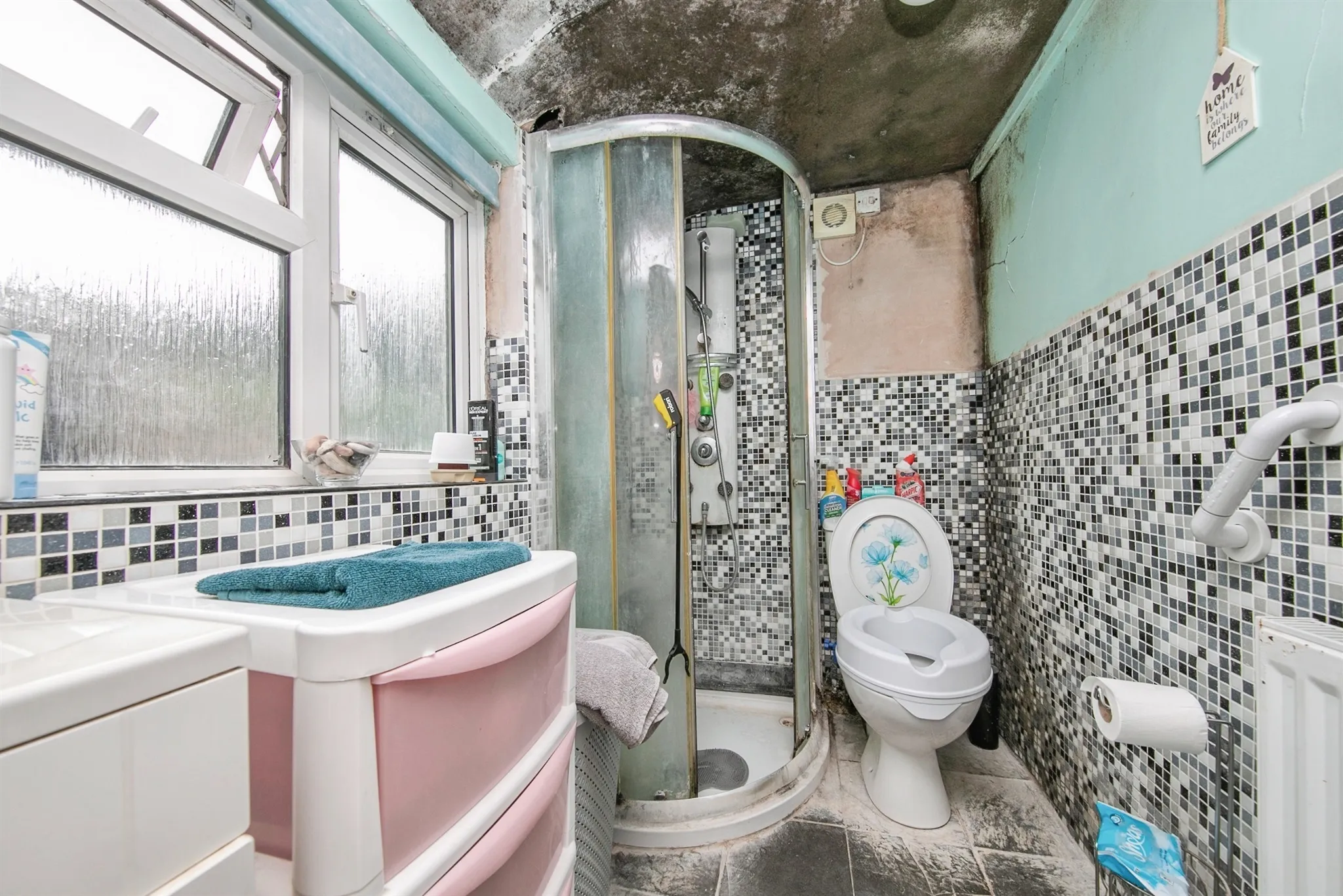3 bed End of Terrace