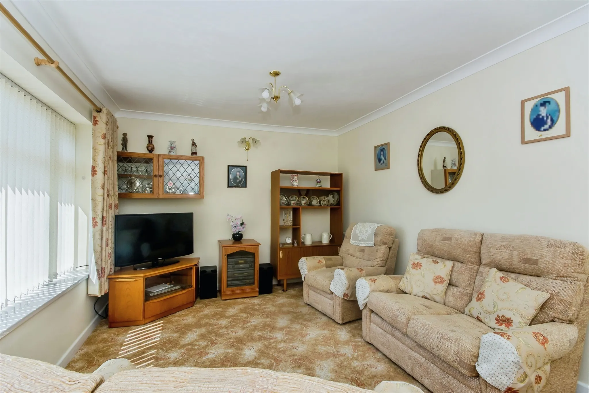 2 bed Detached Bungalow