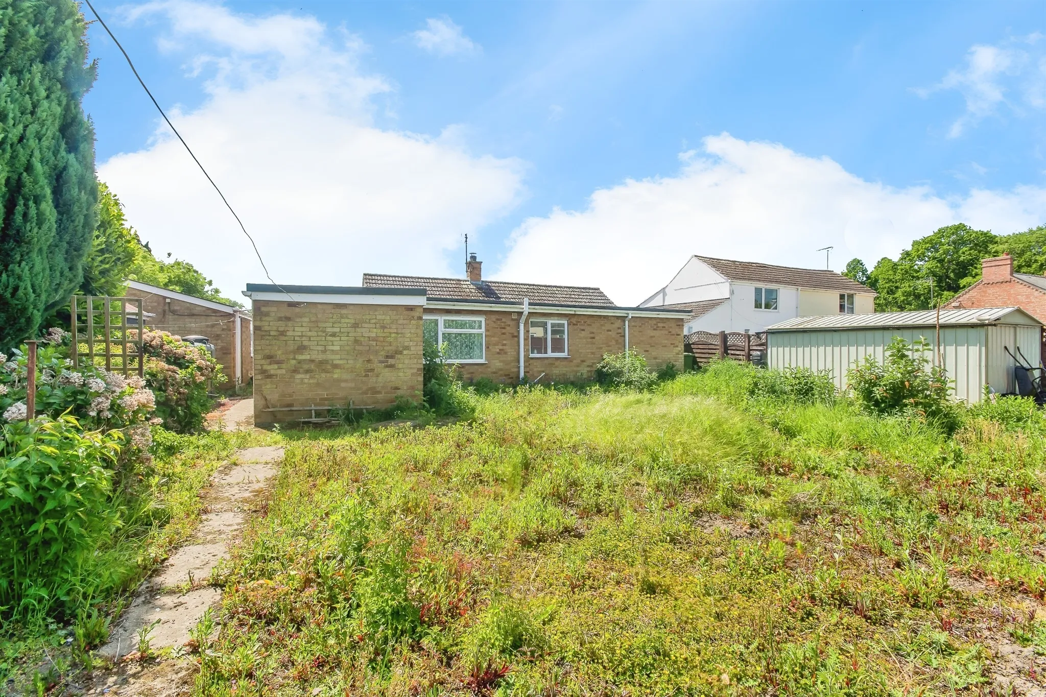 2 bed Detached Bungalow