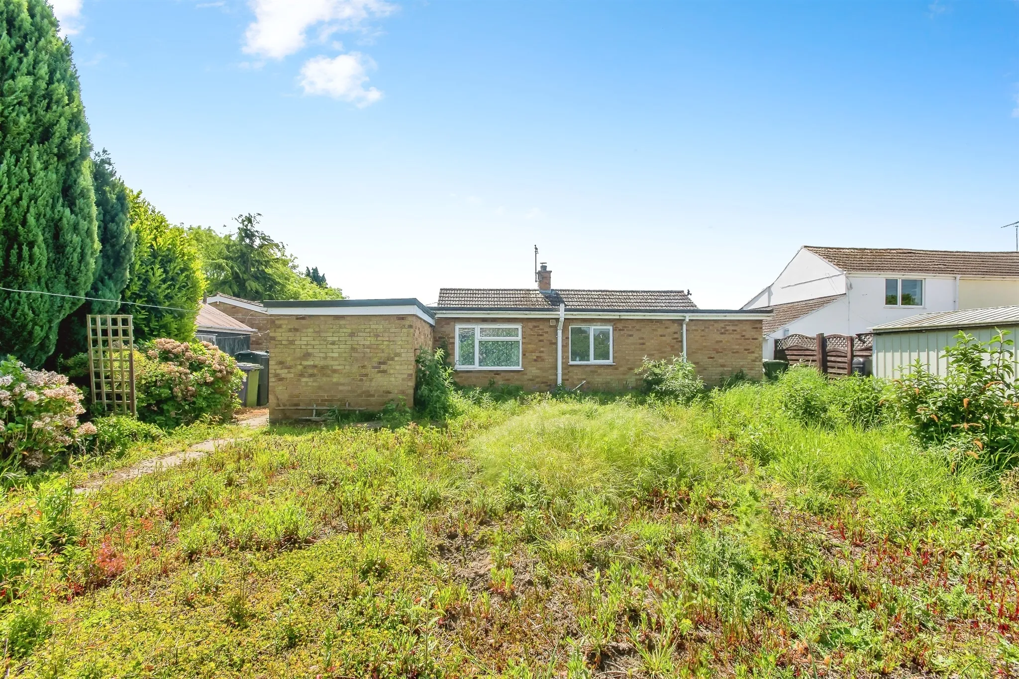 2 bed Detached Bungalow