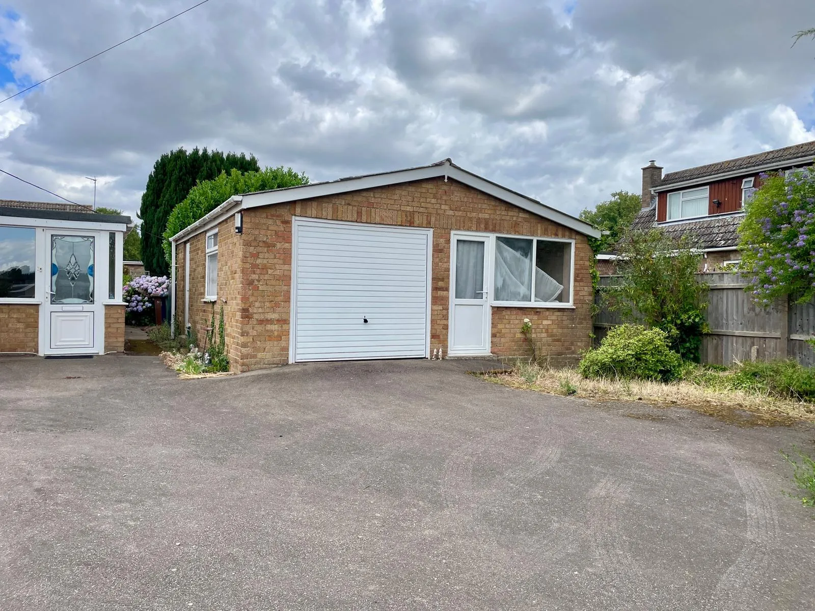 2 bed Detached Bungalow