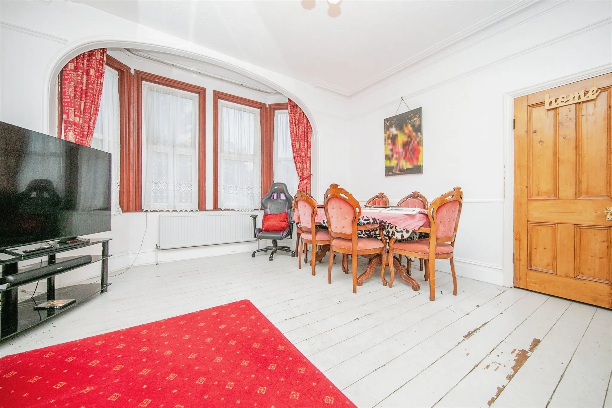 4 bed Semi-Detached