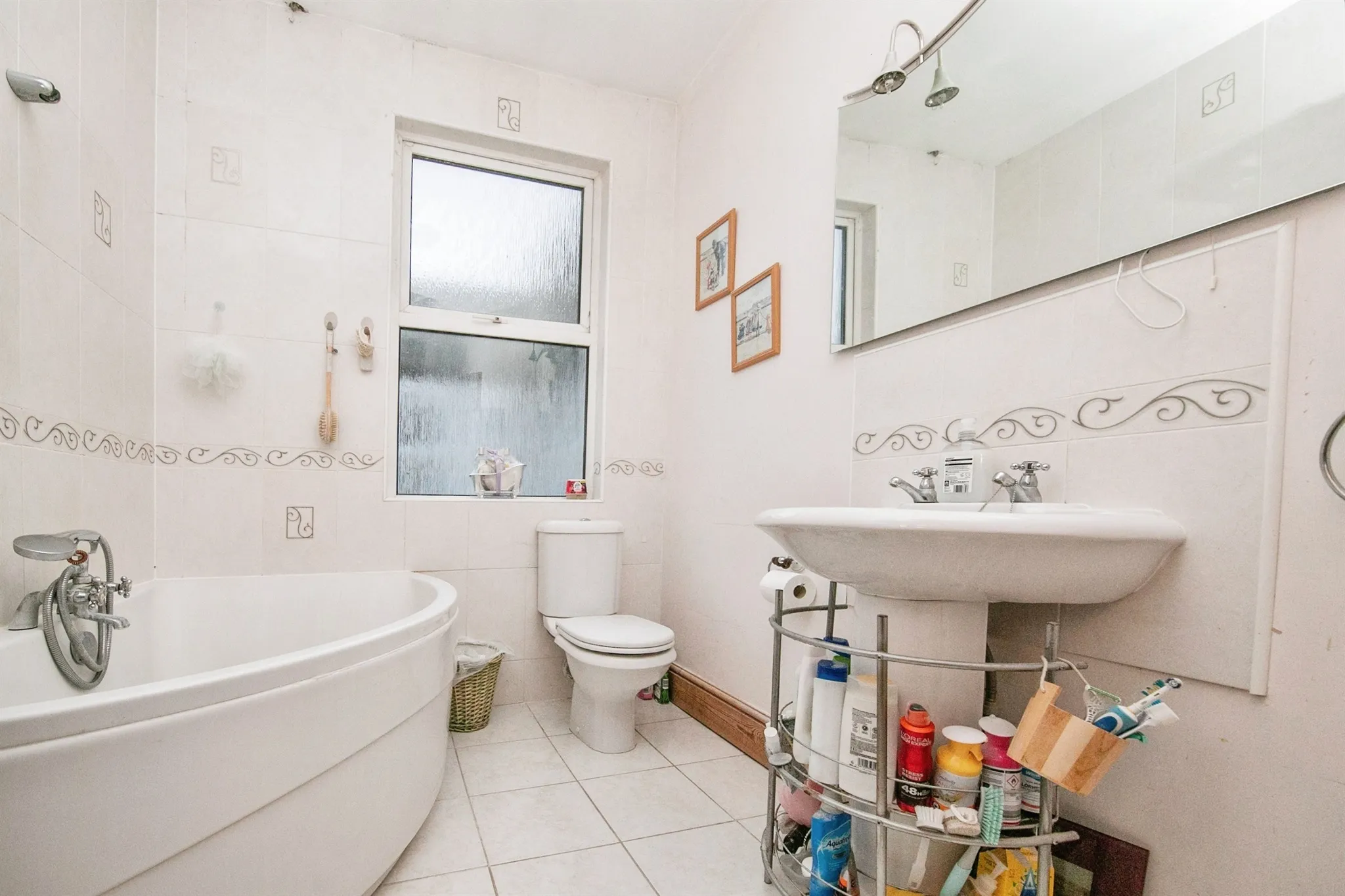 4 bed Semi-Detached