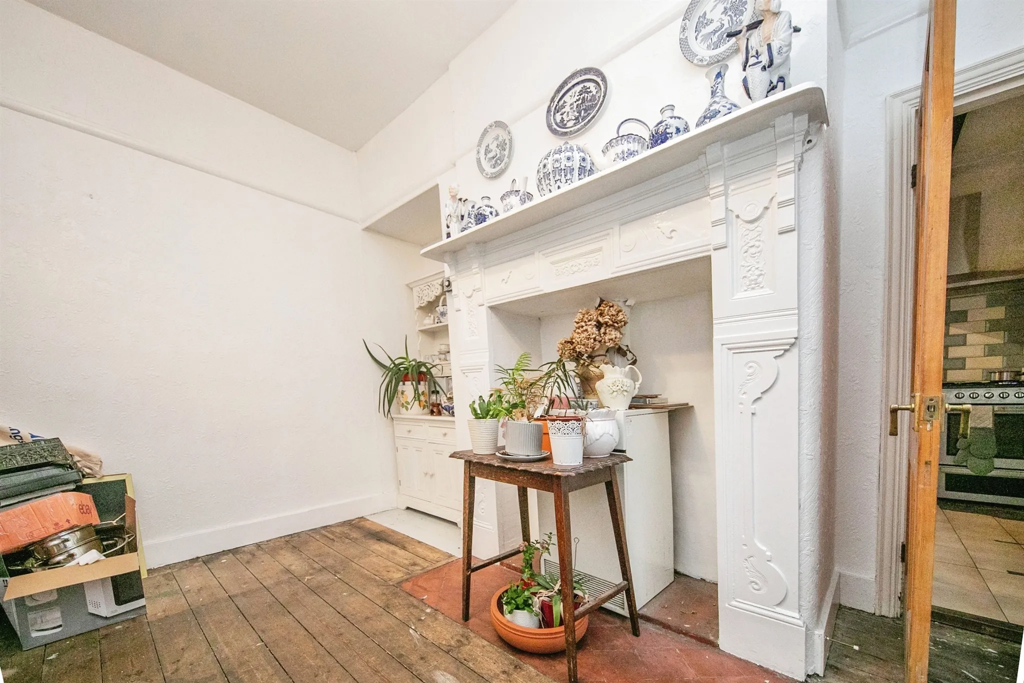 4 bed Semi-Detached