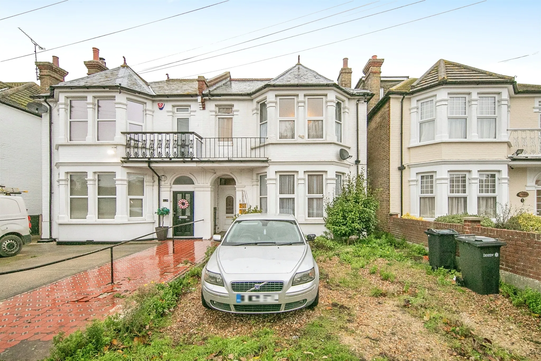 4 bed Semi-Detached
