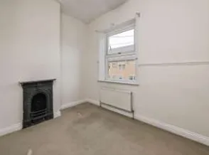 2 bed Terraced