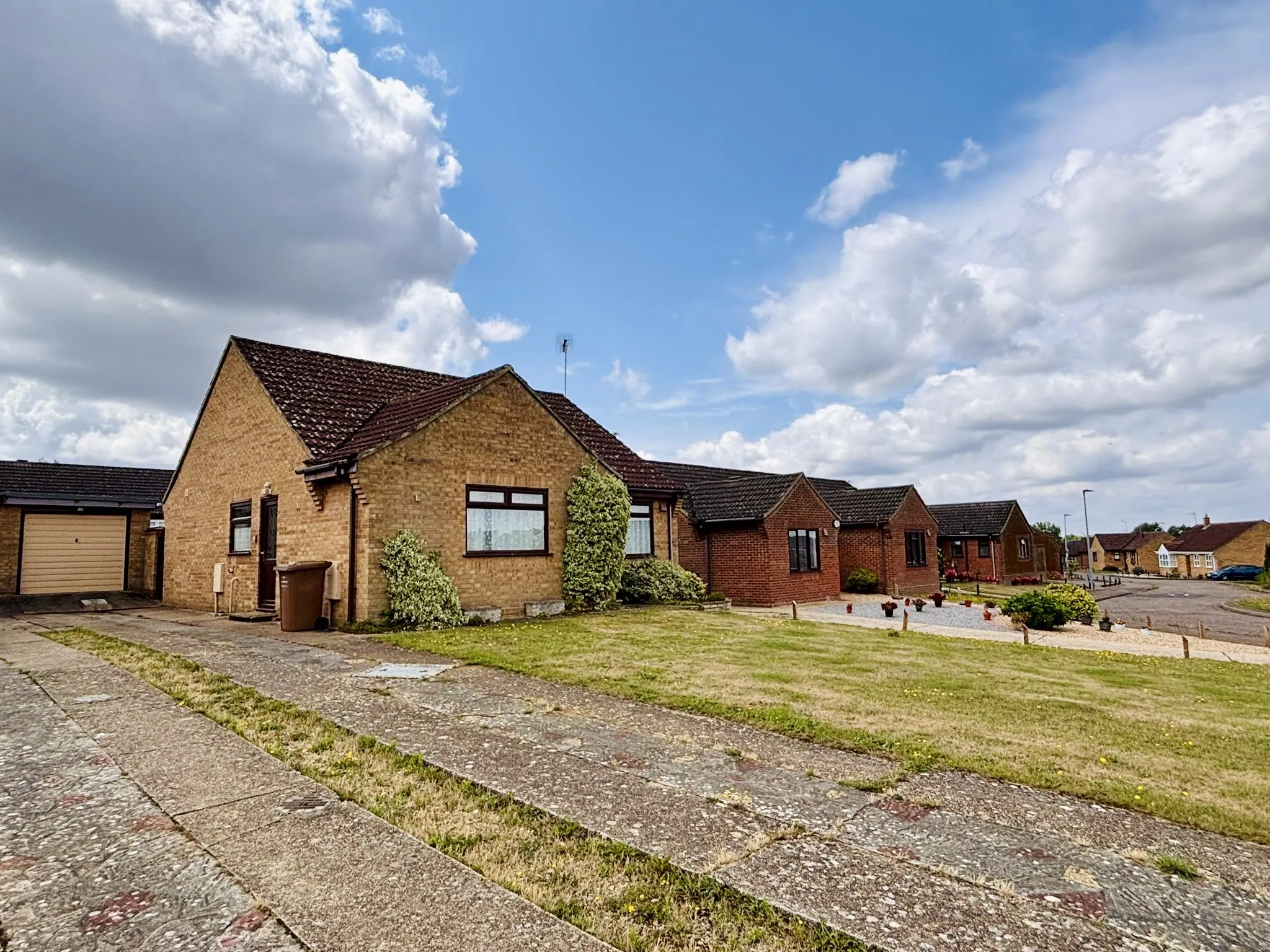 3 bed Detached Bungalow