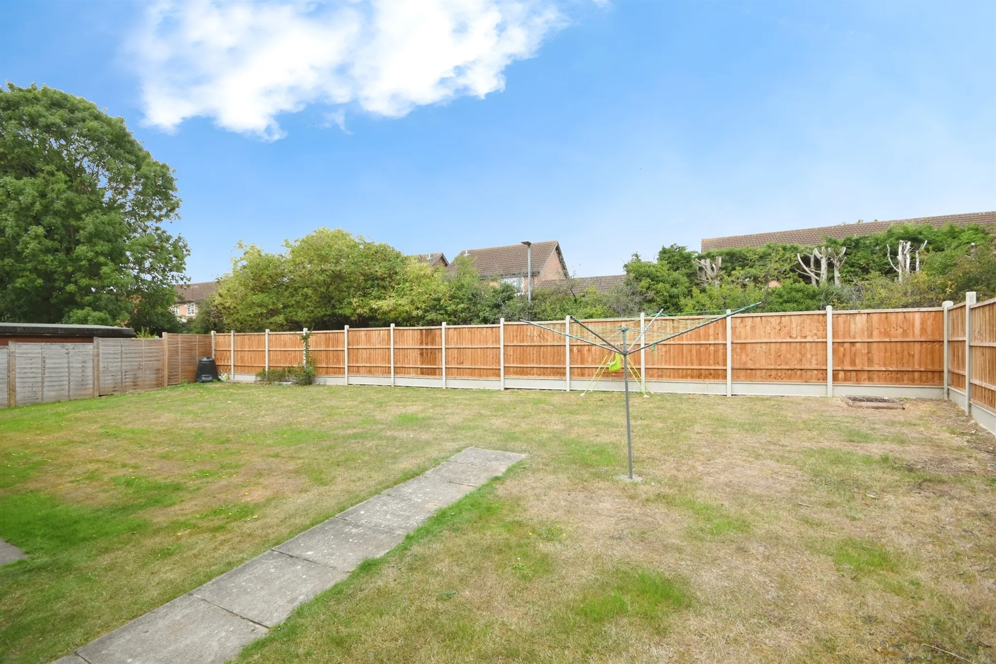 2 bed Maisonette