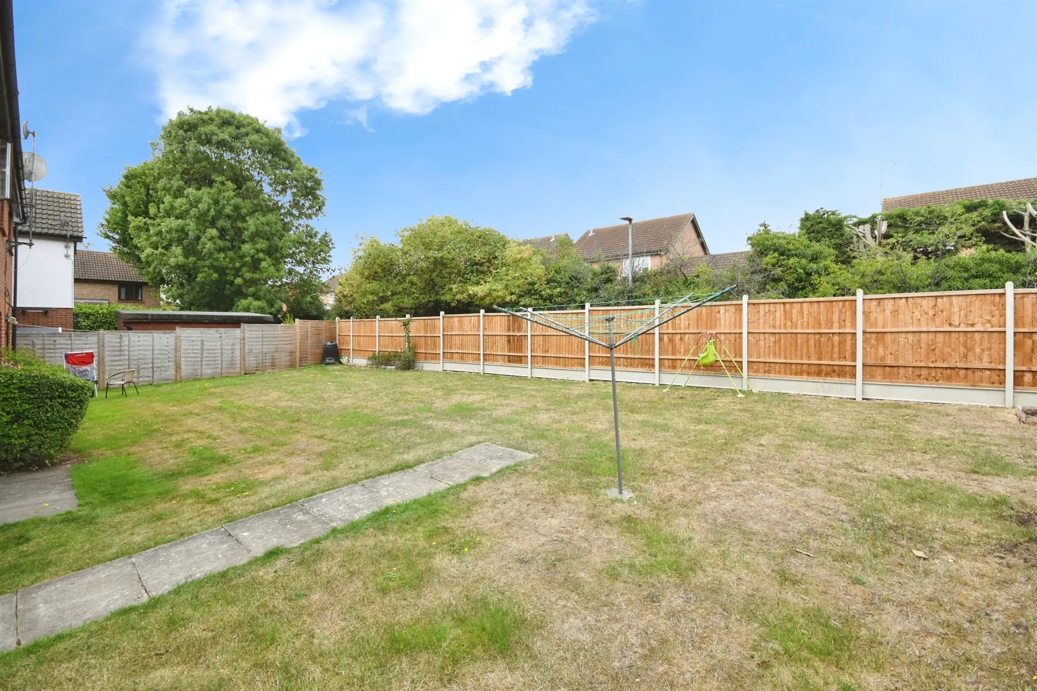2 bed Maisonette