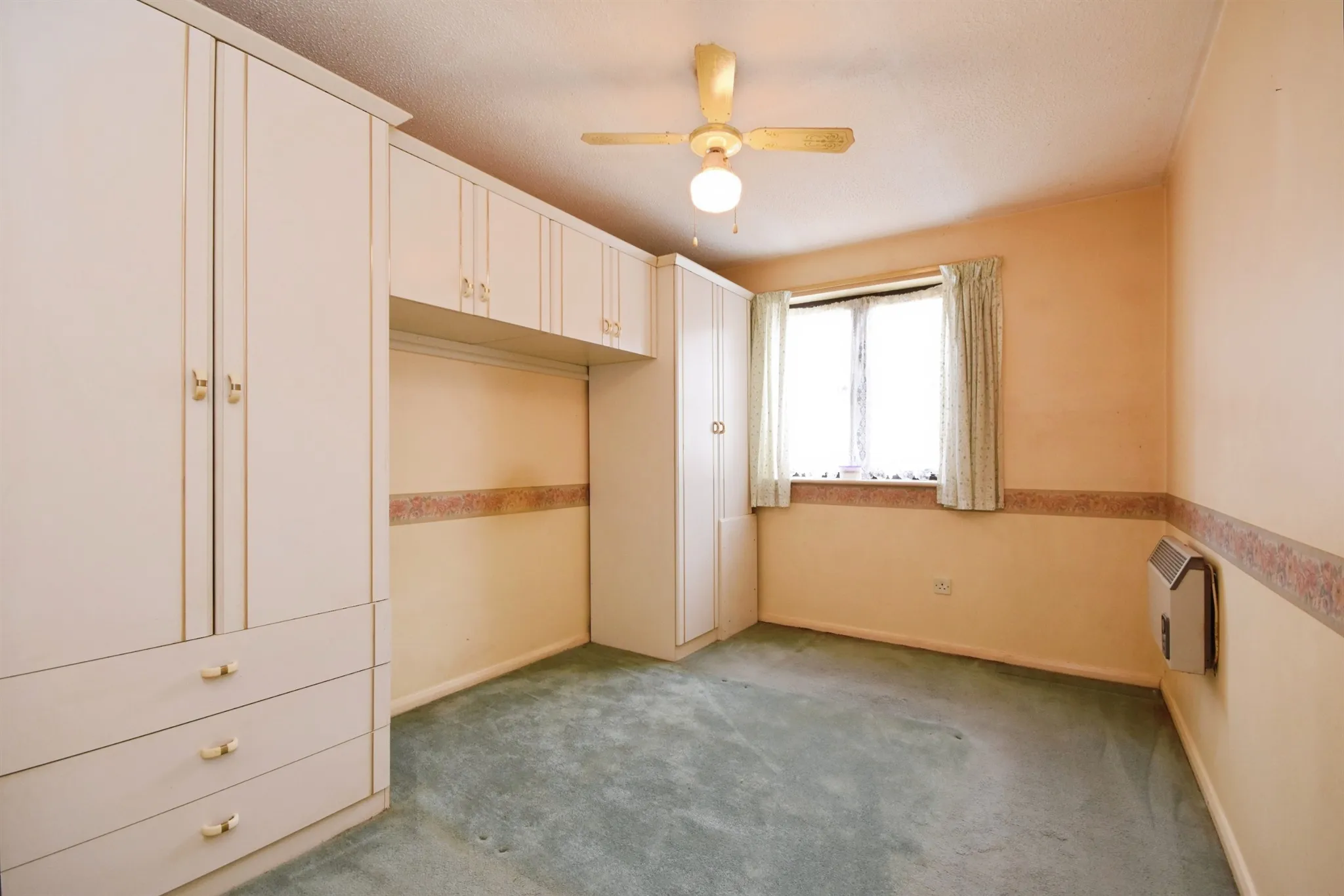 2 bed Maisonette