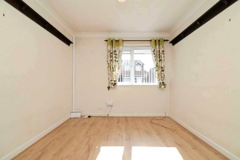 2 bed Semi-Detached Bungalow