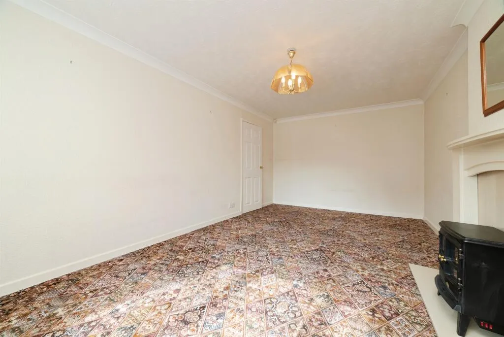 2 bed Semi-Detached Bungalow
