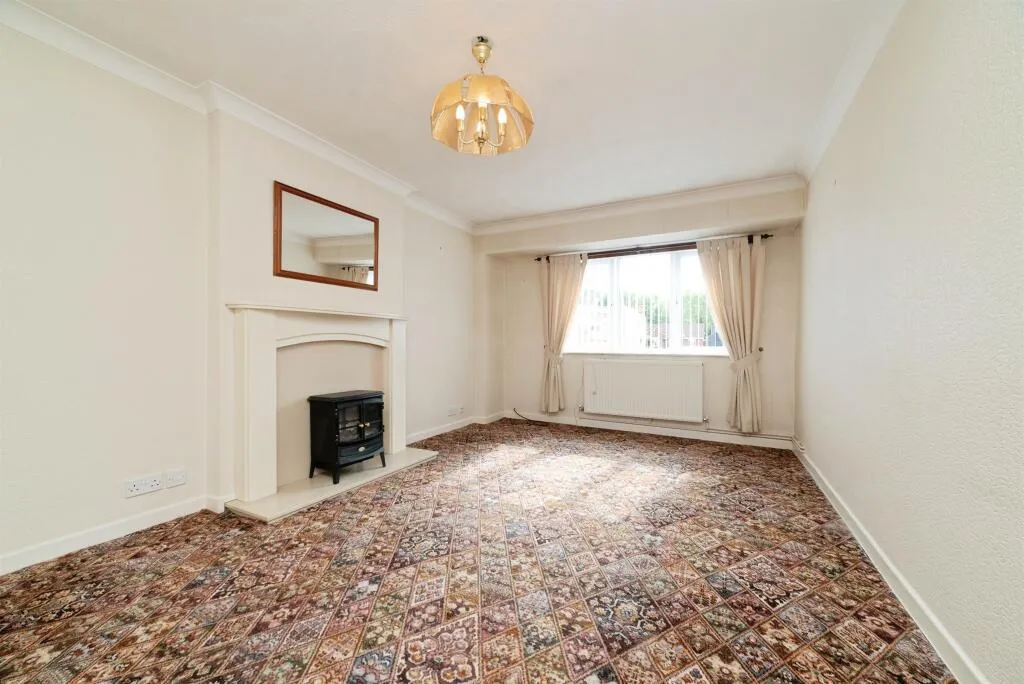 2 bed Semi-Detached Bungalow
