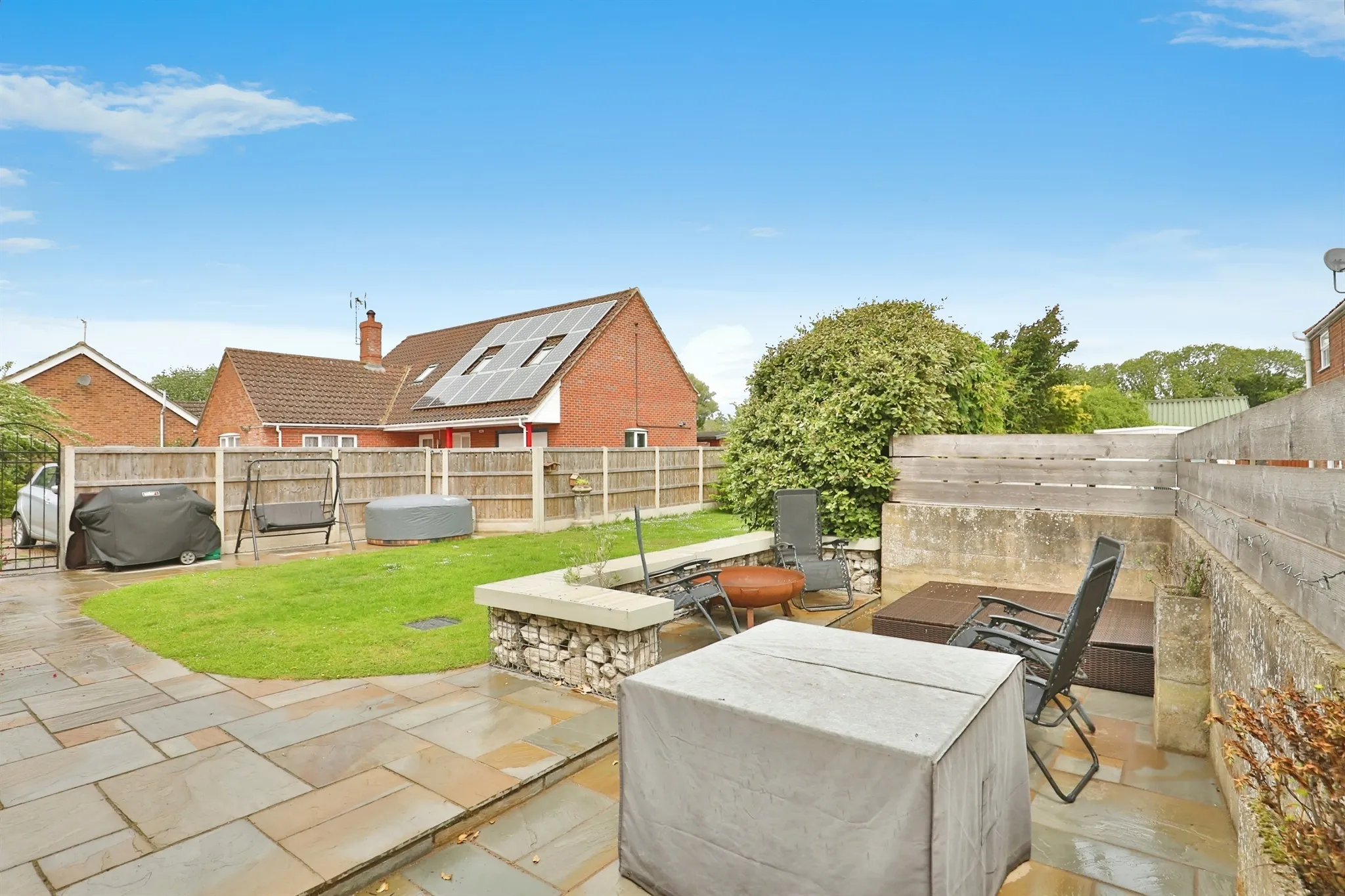 4 bed Detached