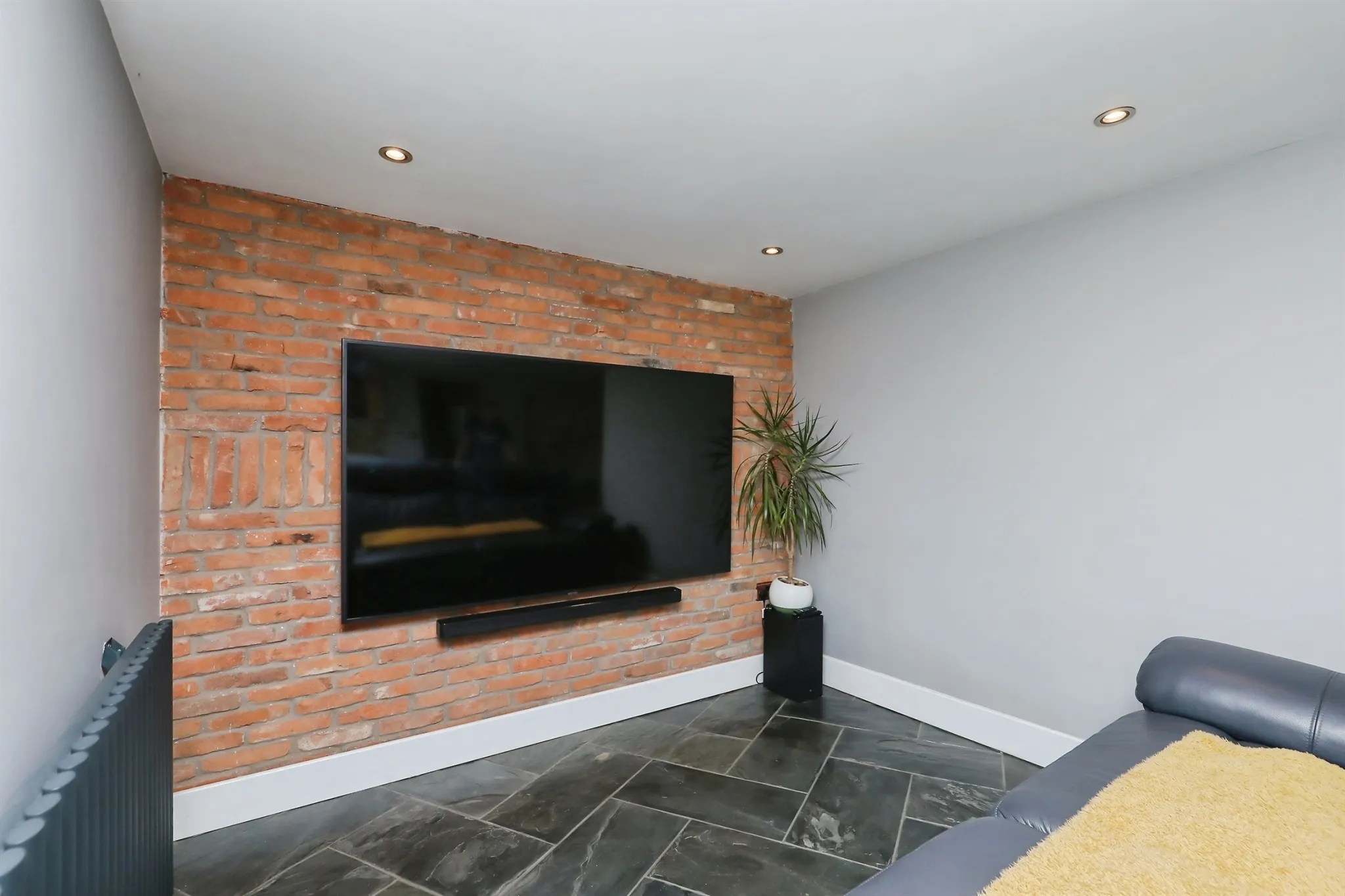 4 bed Detached