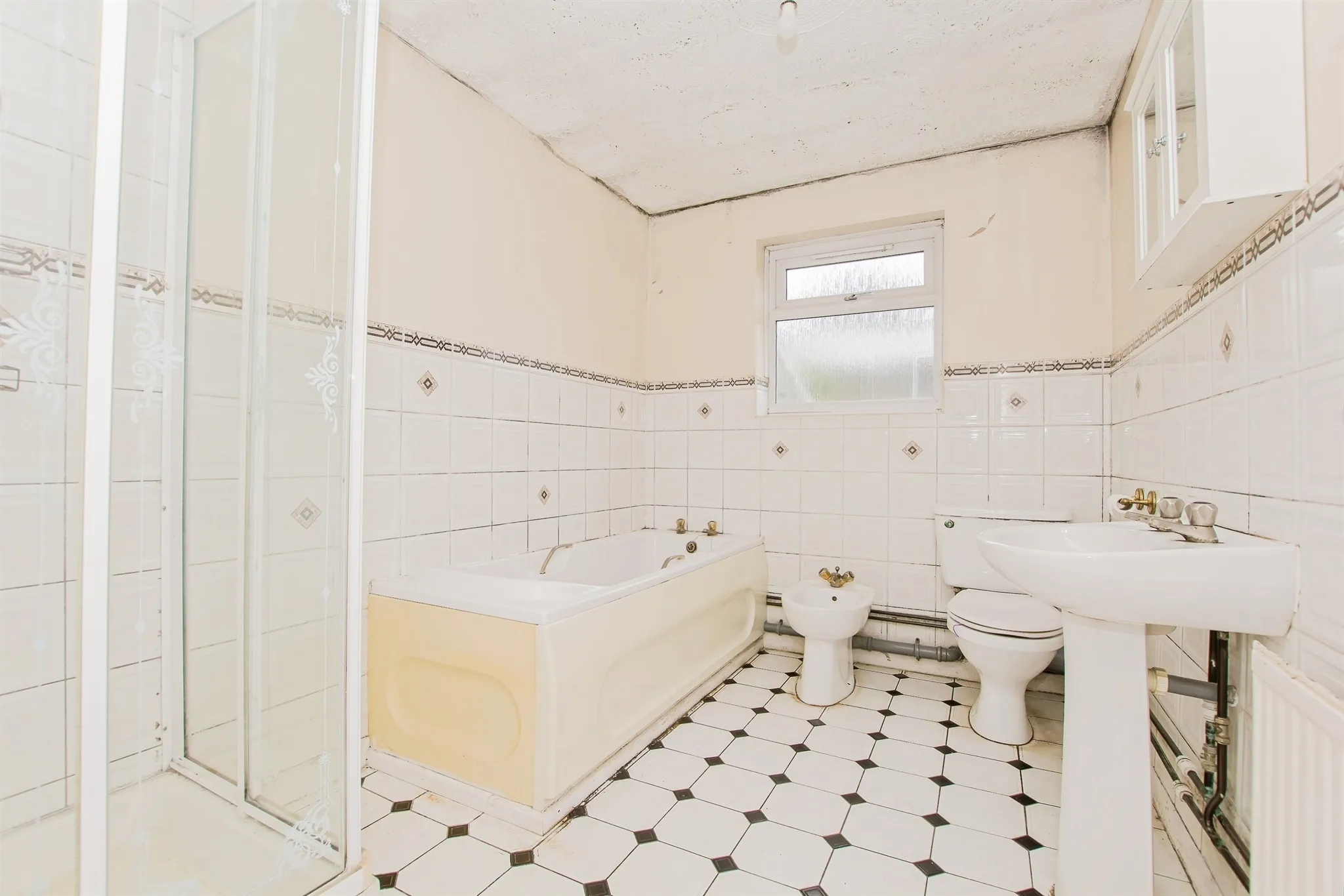 3 bed Semi-Detached