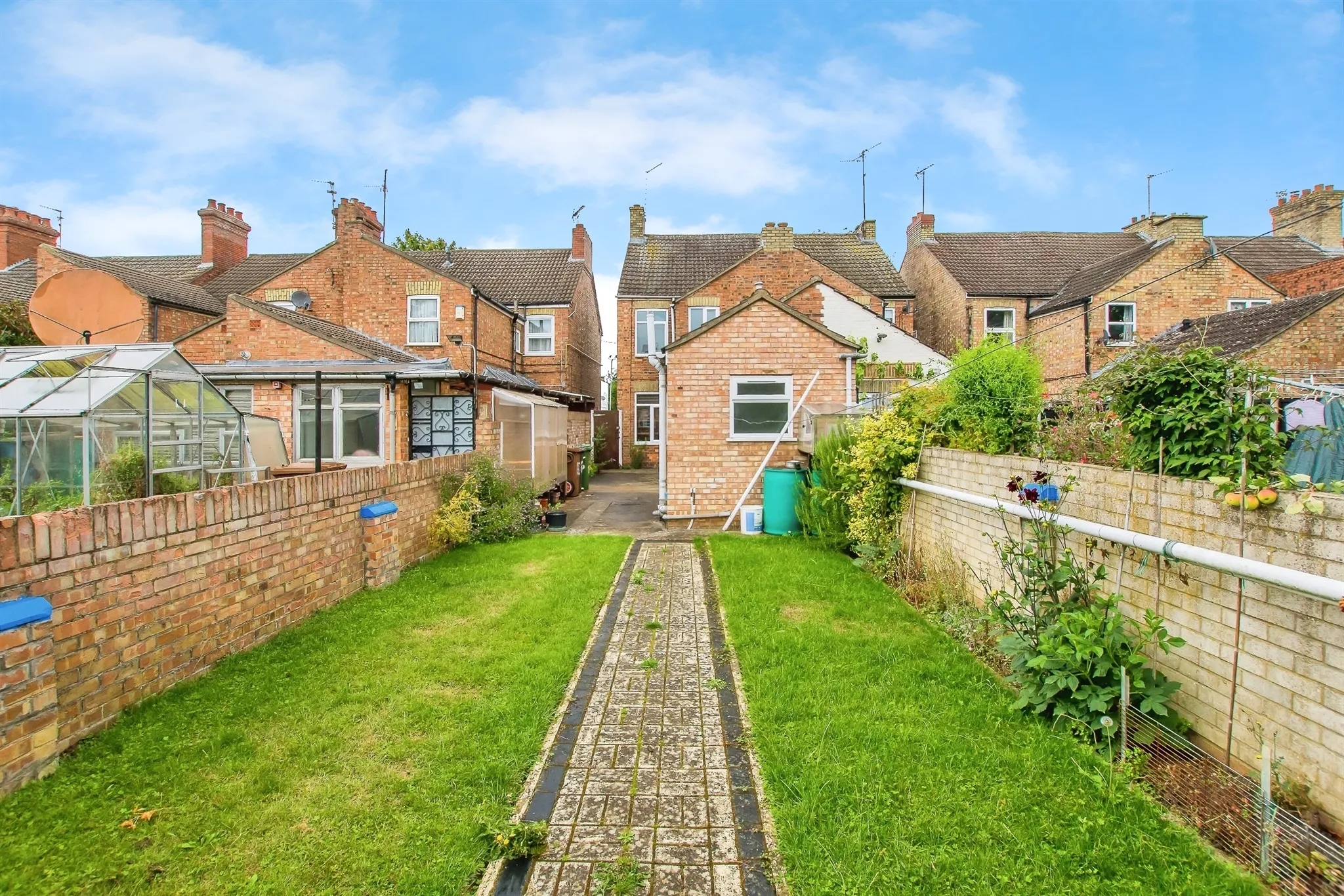 3 bed Semi-Detached