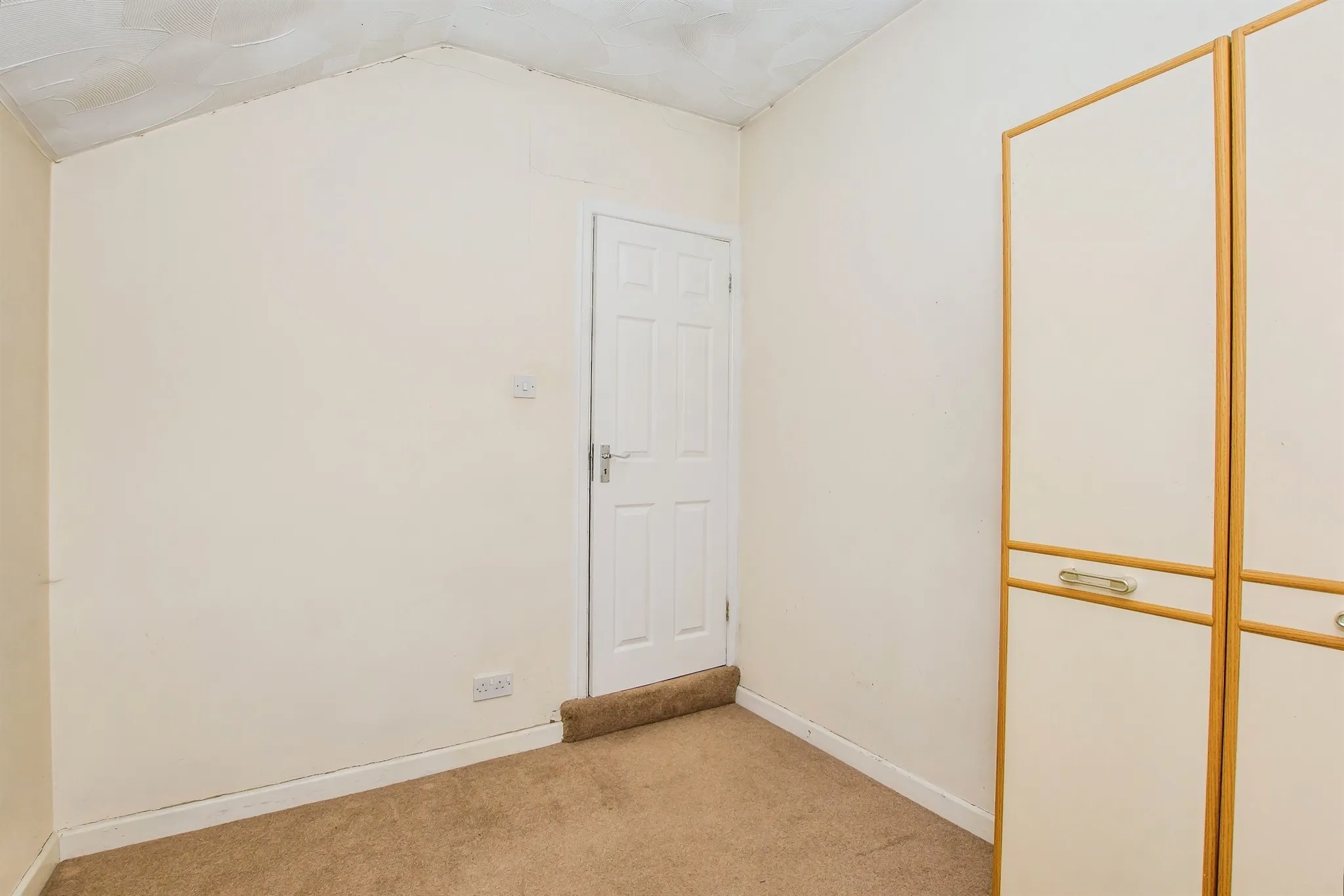 3 bed Semi-Detached