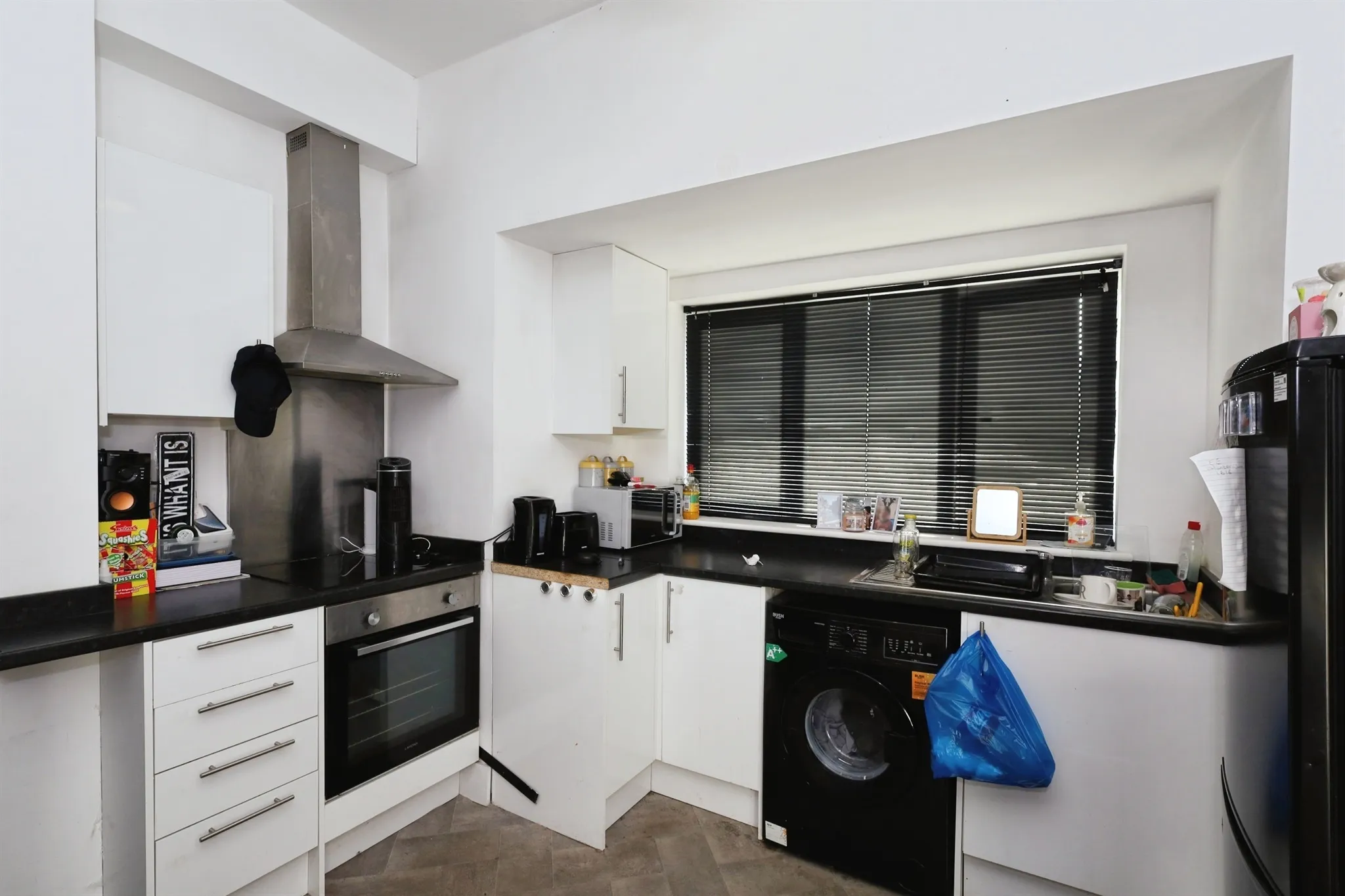 4 bed Block of Apartments