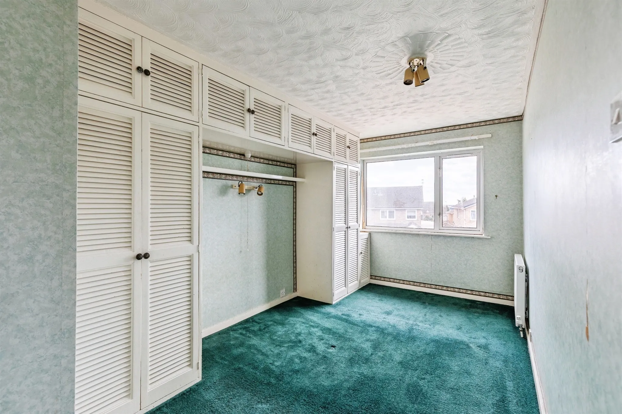 3 bed Semi-Detached