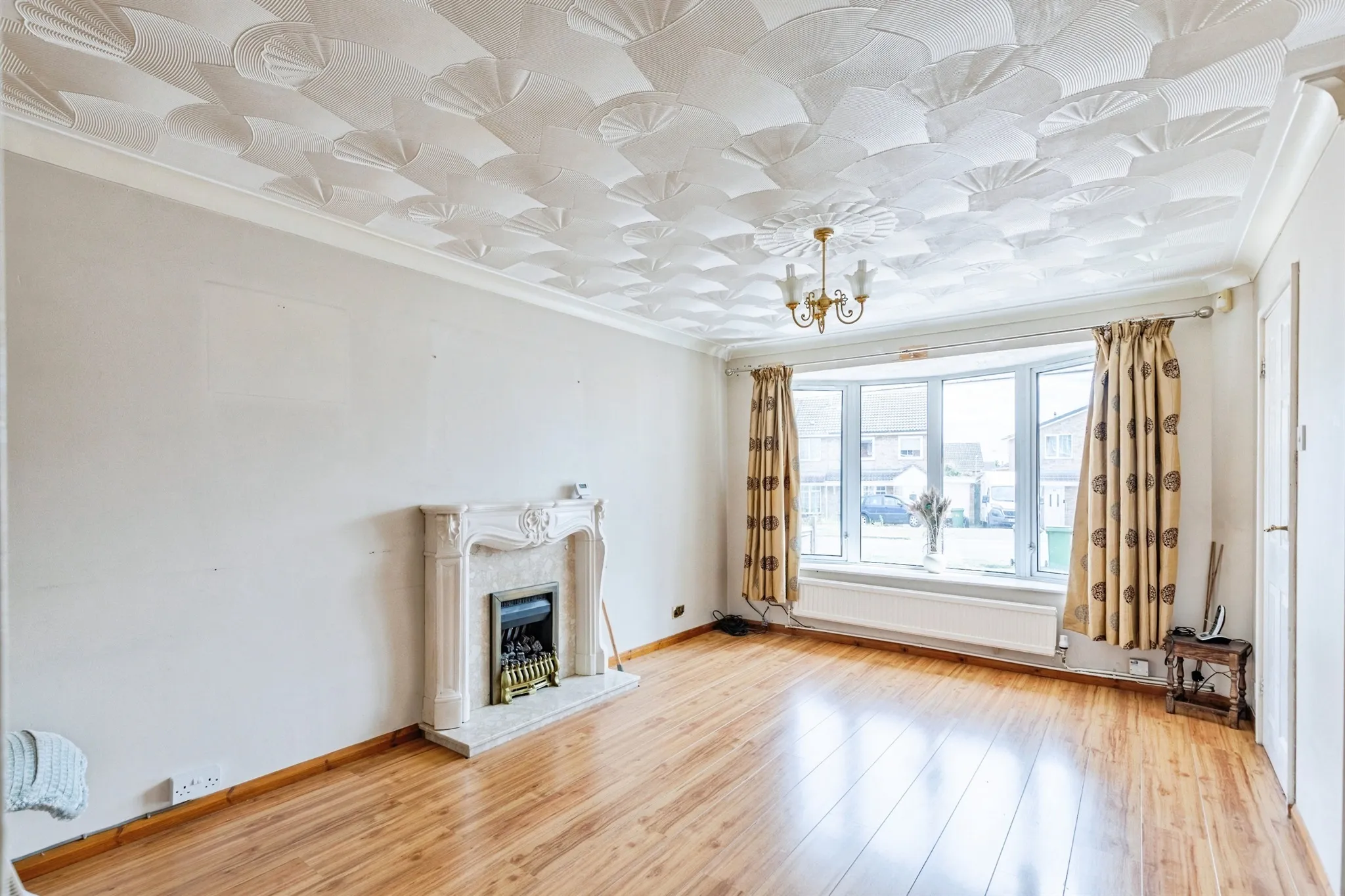 3 bed Semi-Detached