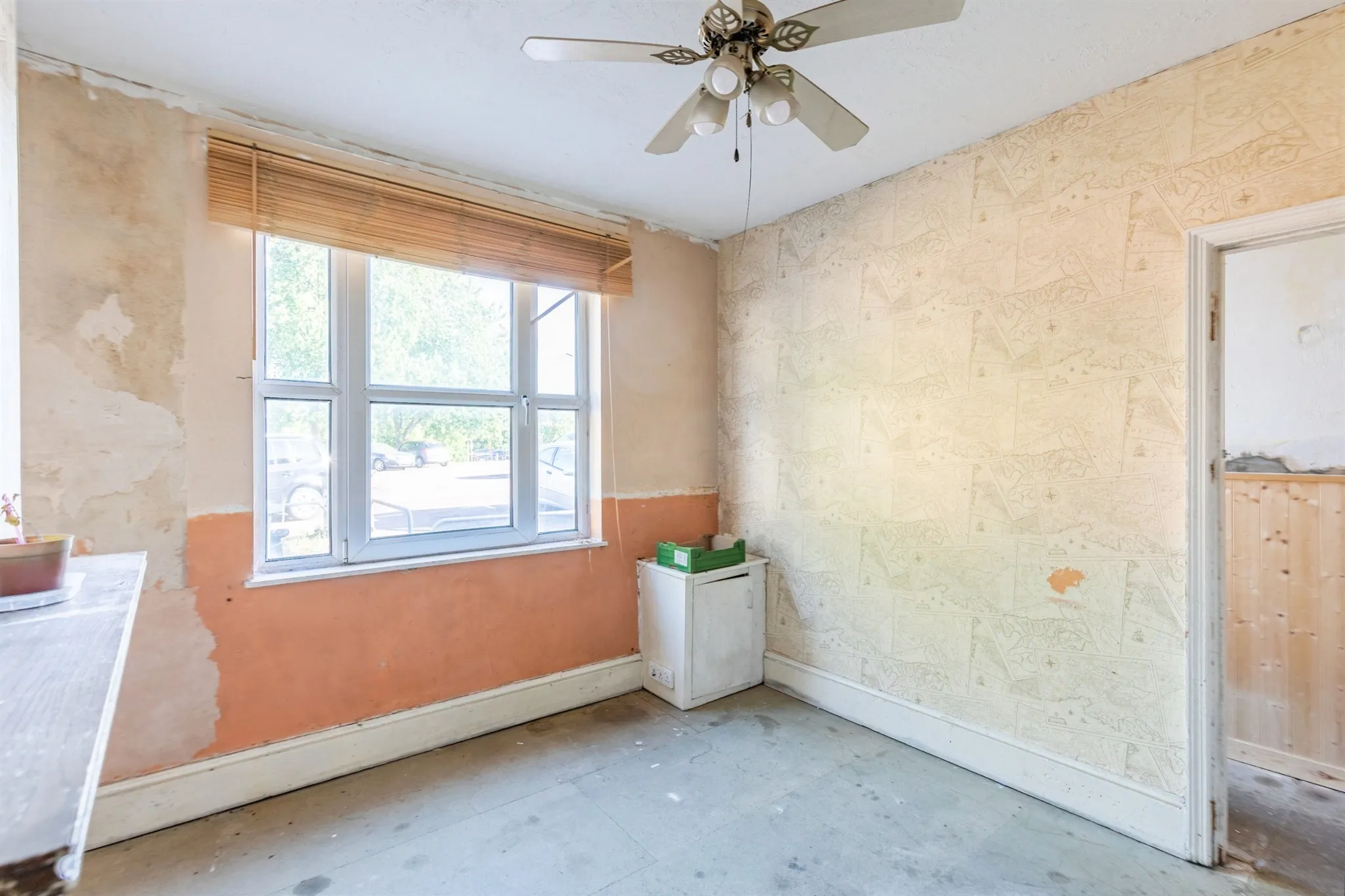 3 bed End of Terrace