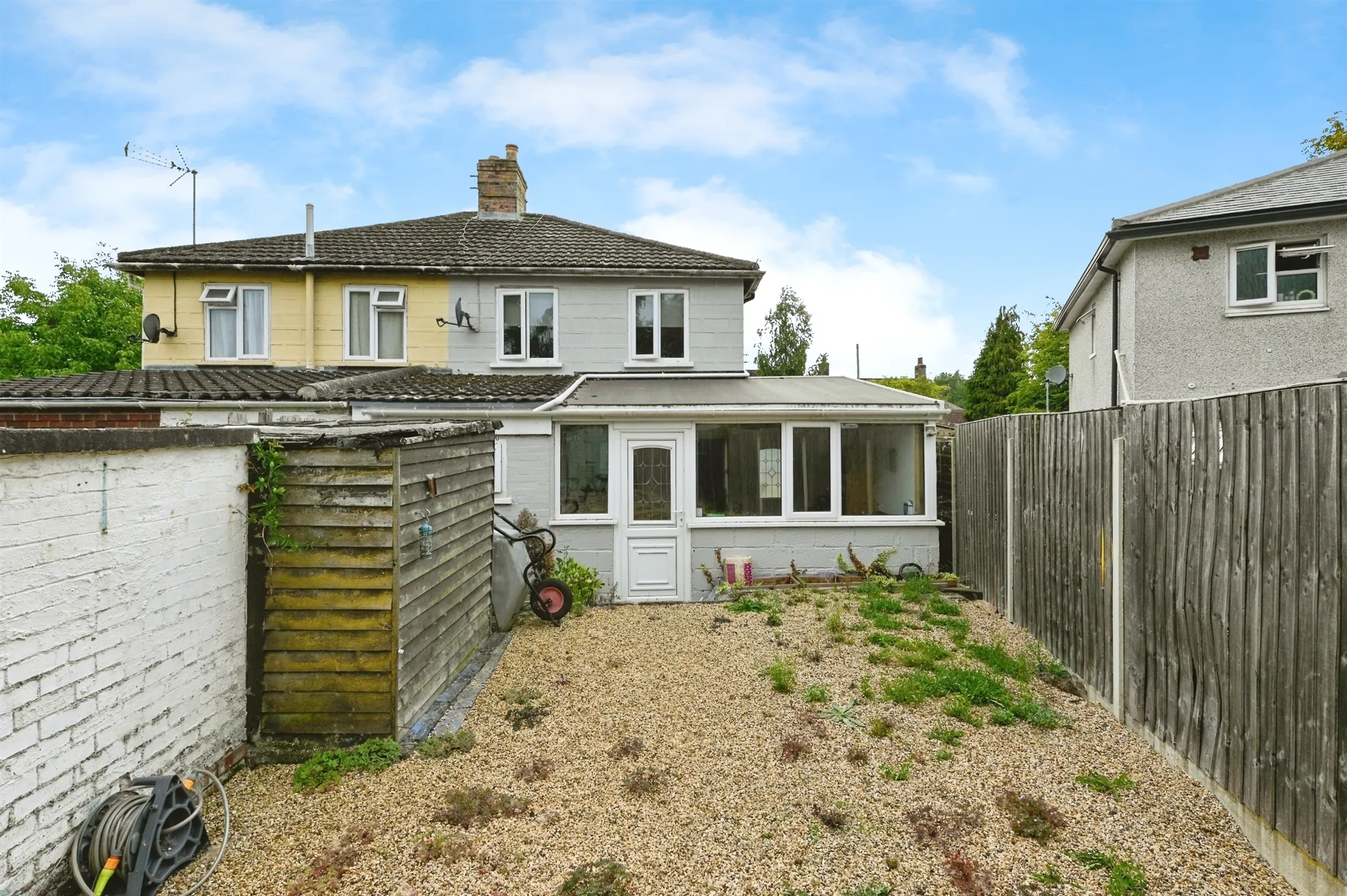 2 bed Semi-Detached