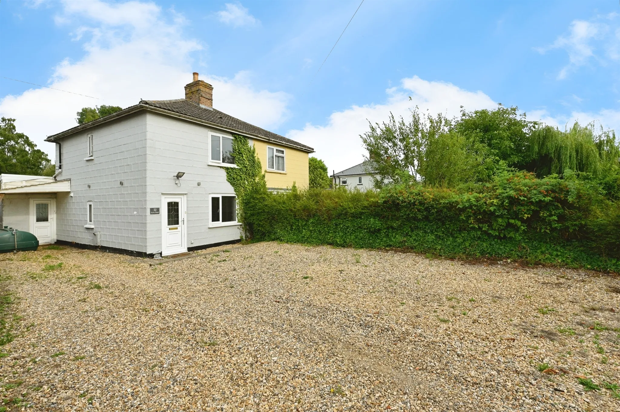2 bed Semi-Detached