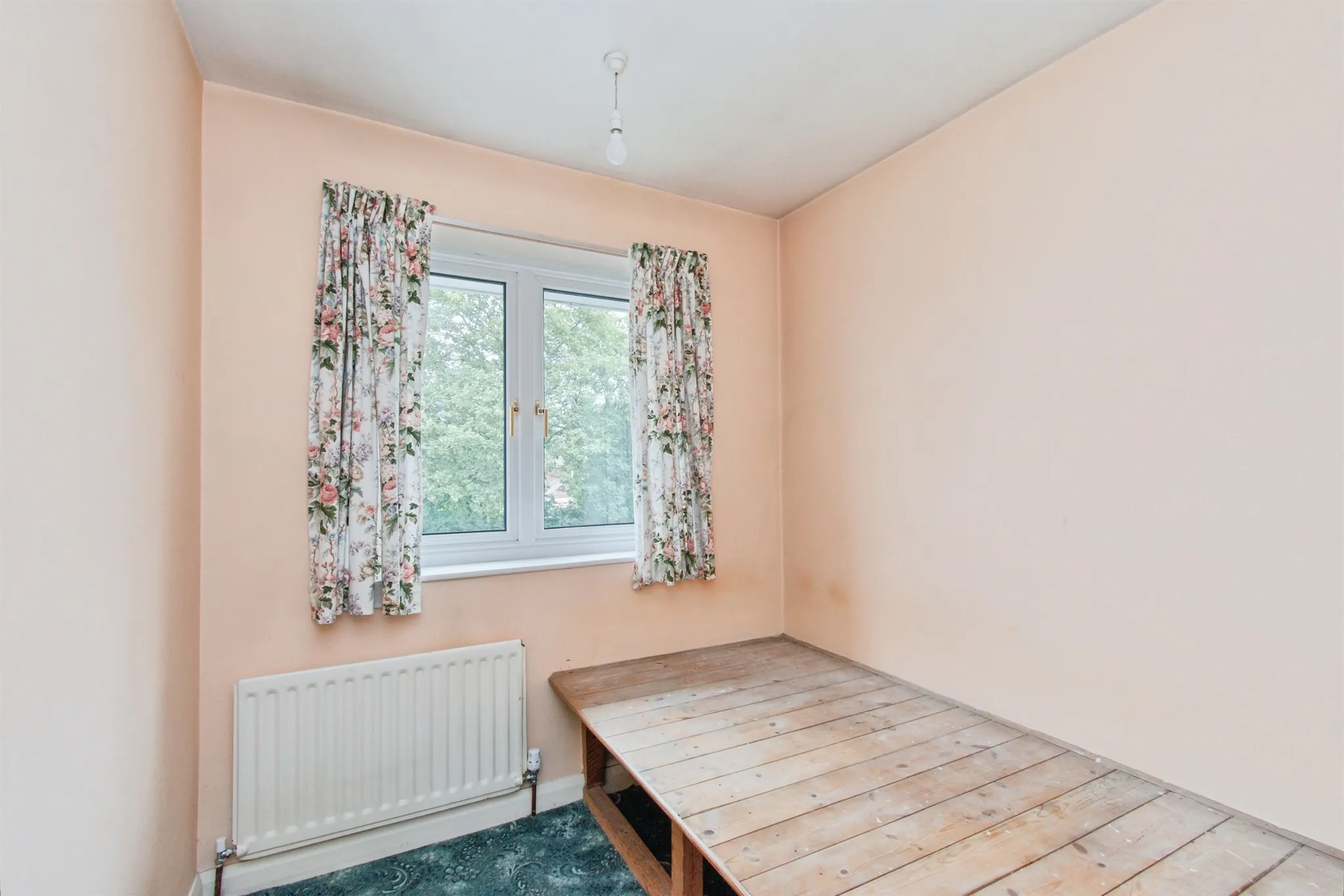 3 bed Semi-Detached