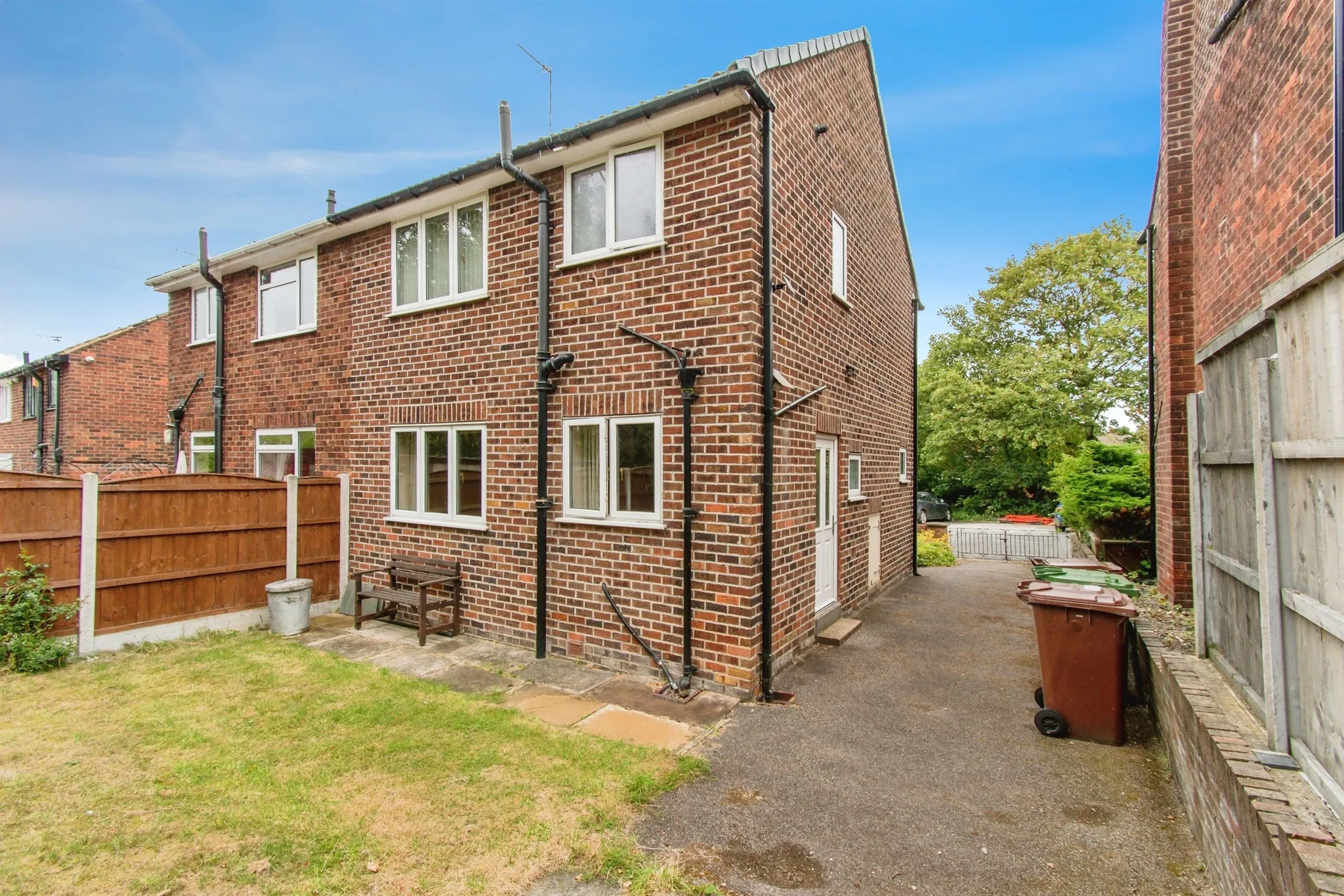 3 bed Semi-Detached