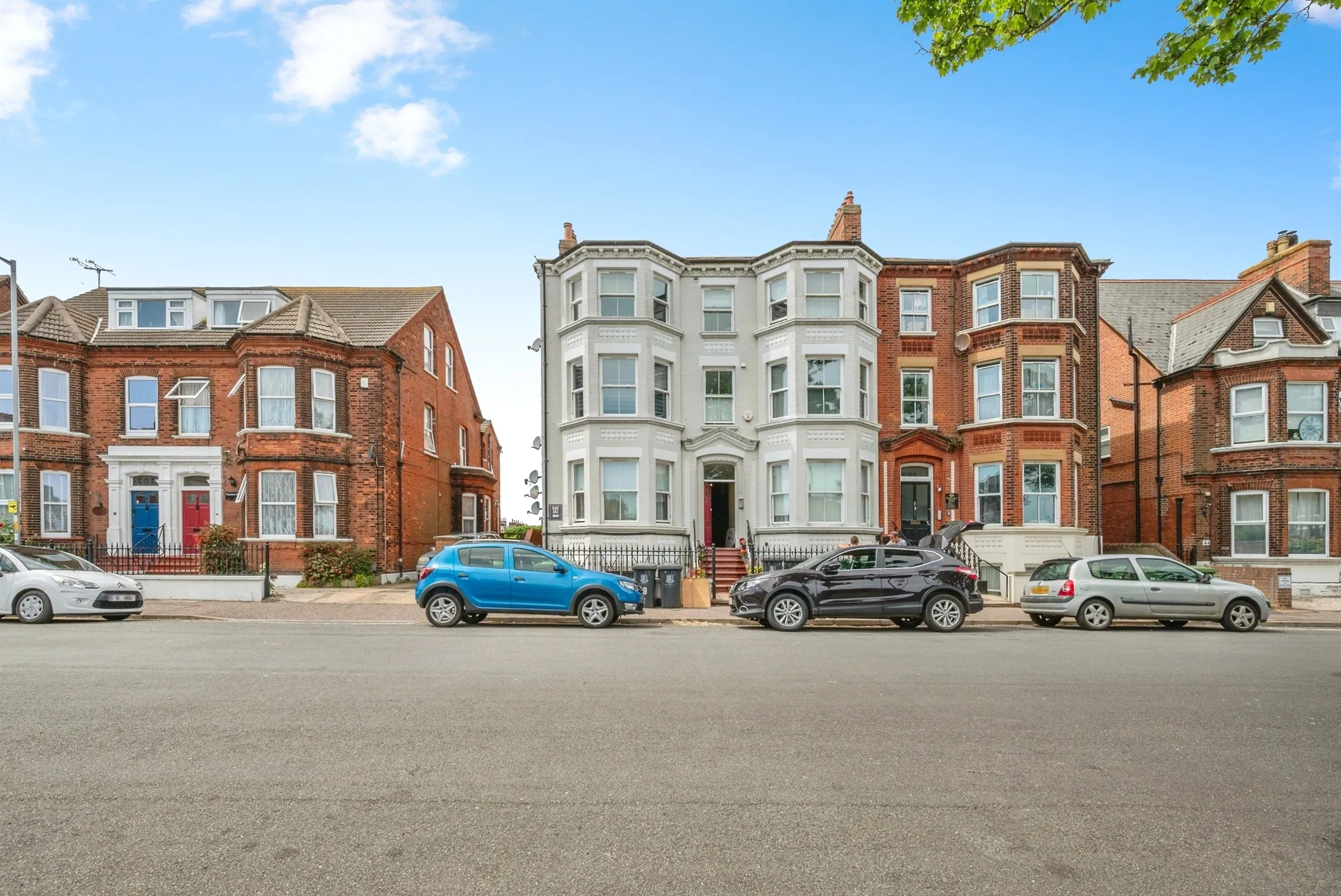 3 bed Apartment