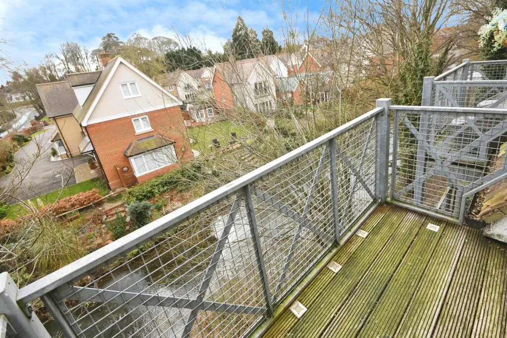 2 bed Apartment