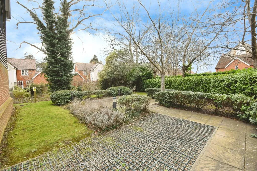 2 bed Apartment