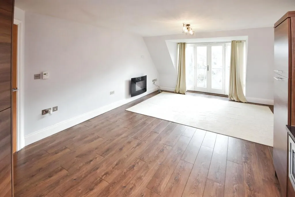 2 bed Apartment