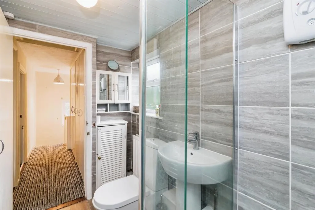 2 bed Semi-Detached
