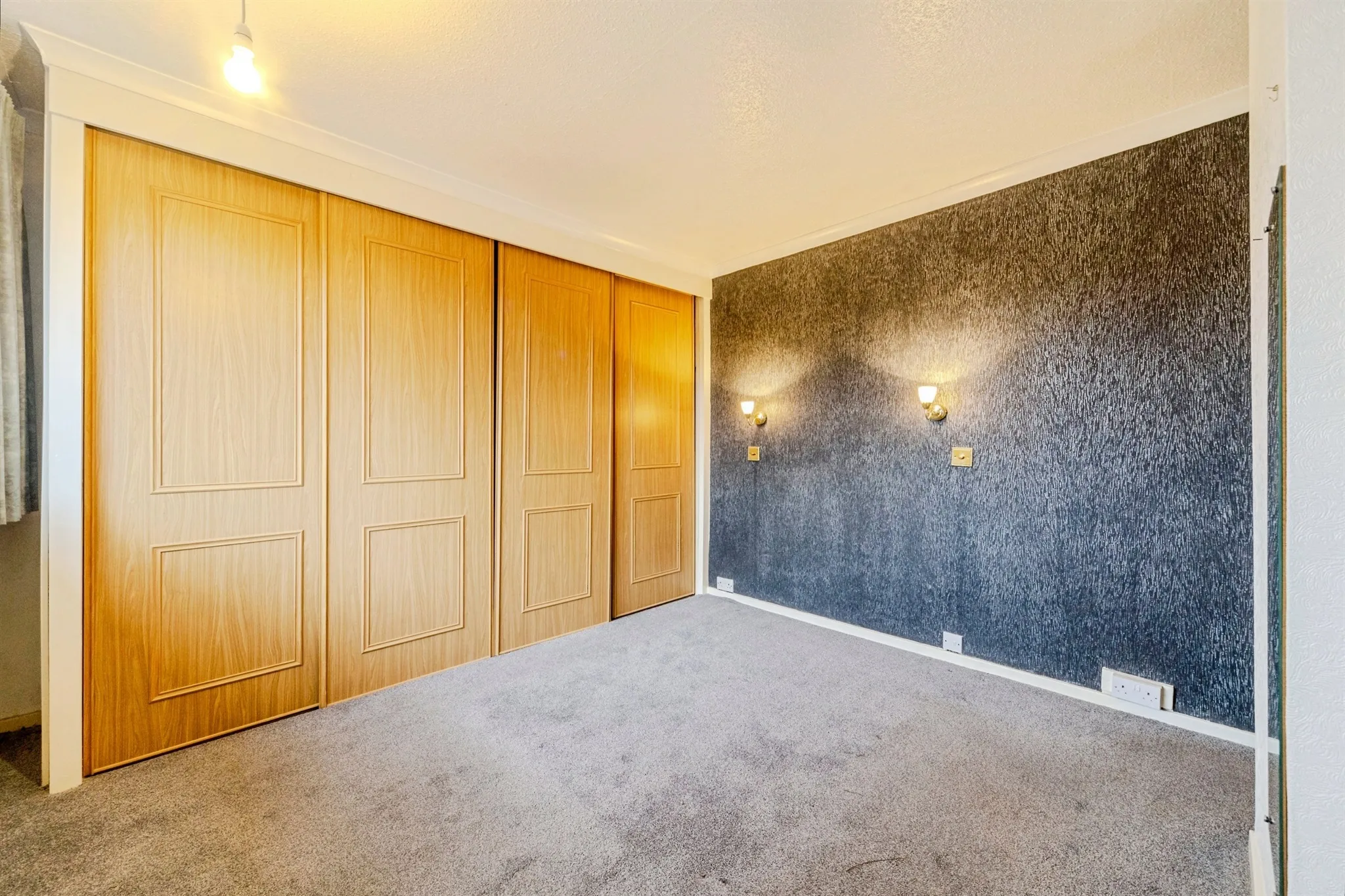 3 bed Semi-Detached