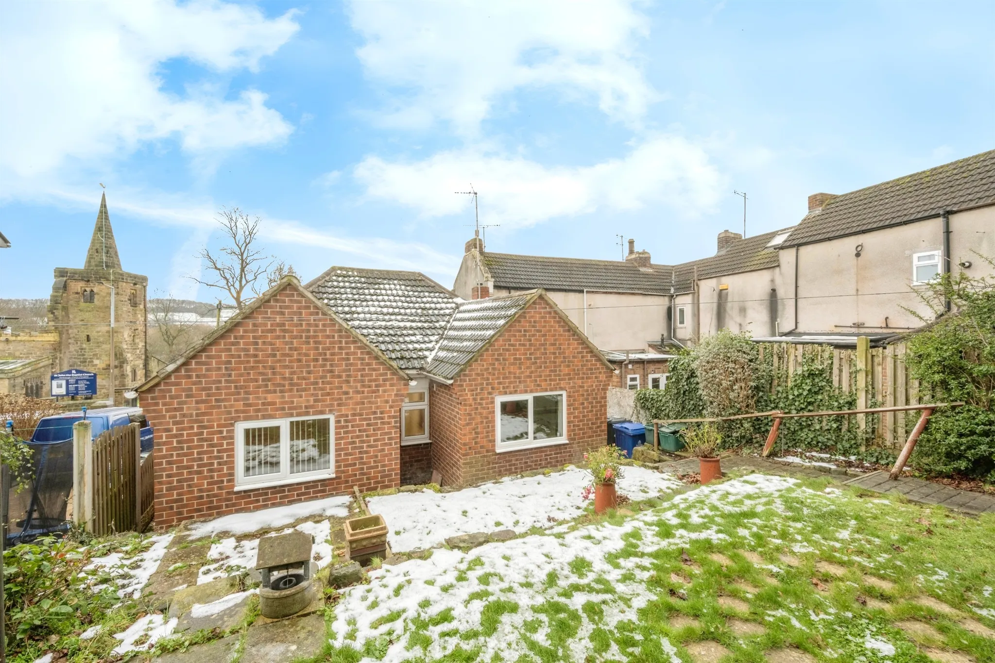 2 bed Detached Bungalow