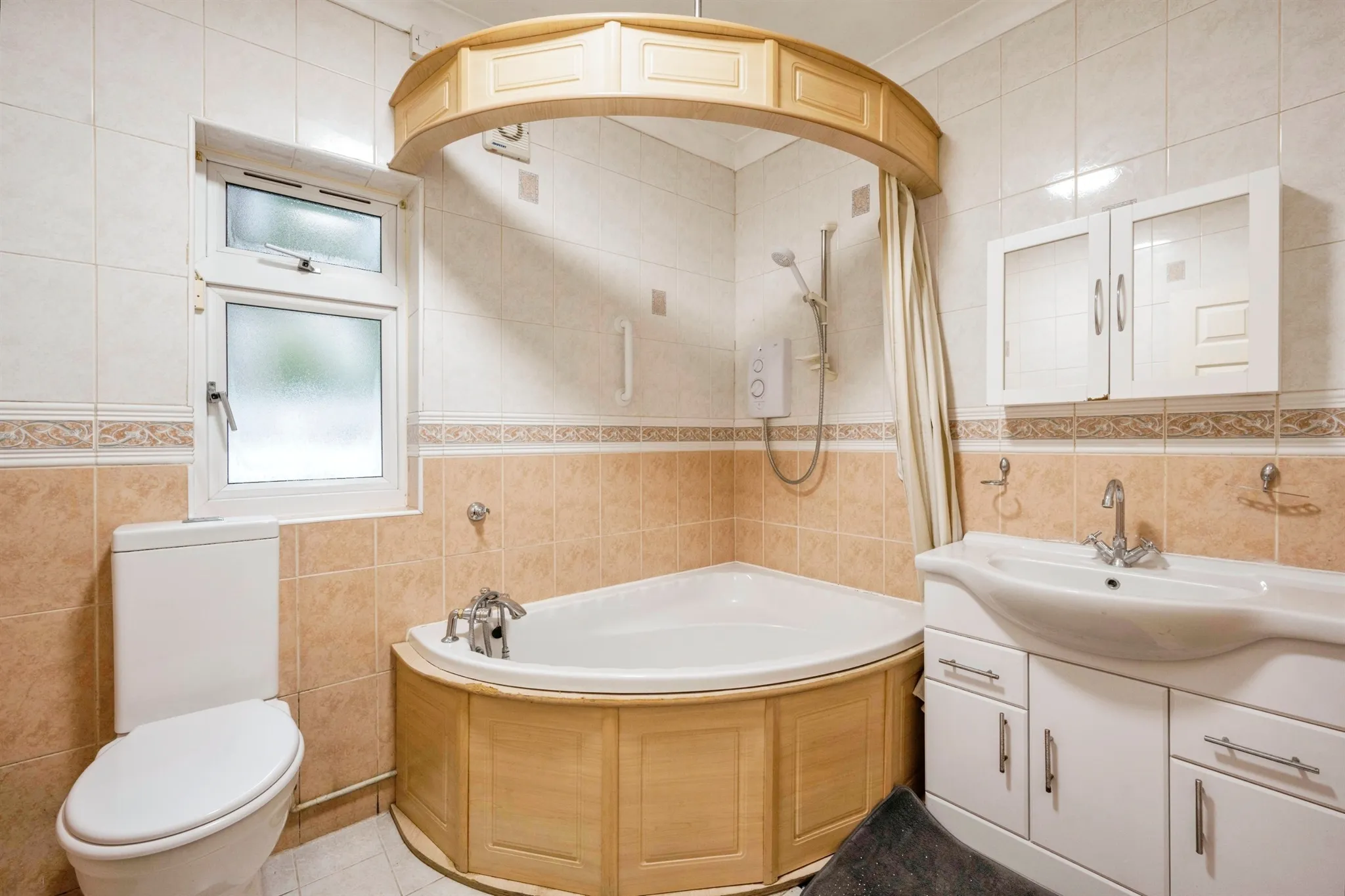 2 bed Detached Bungalow
