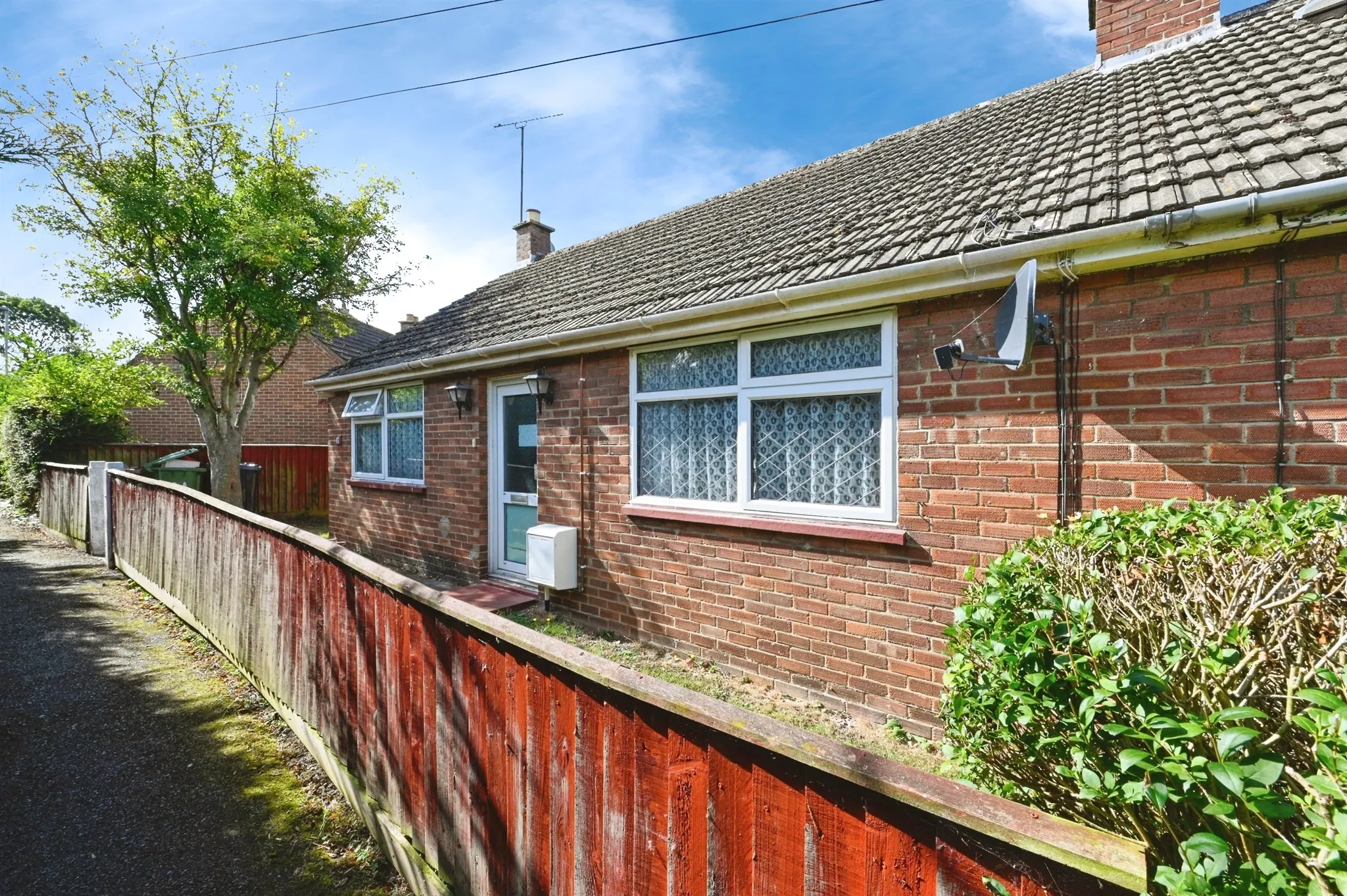 2 bed Semi-Detached